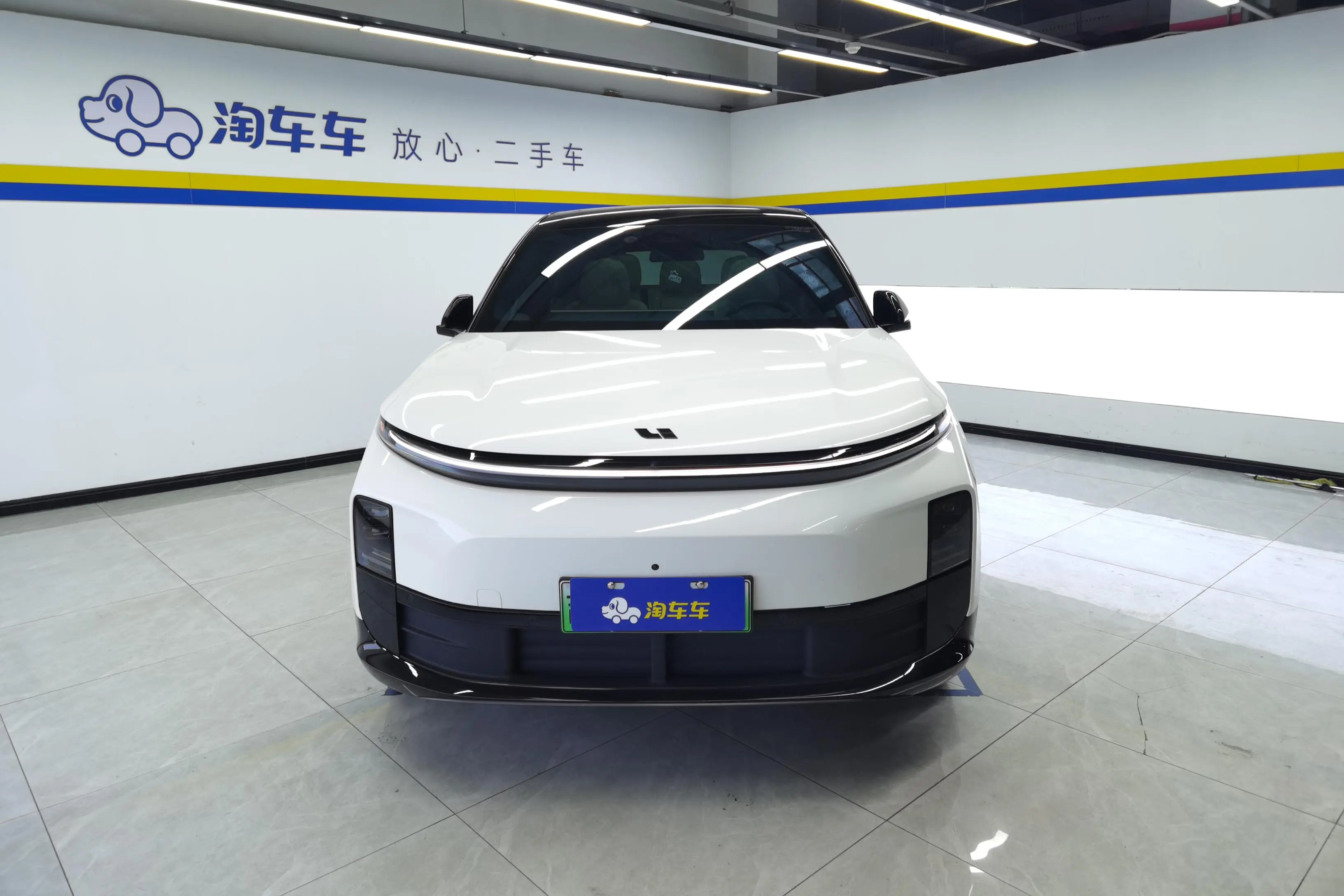 Li L6 (Ideal L6)  из Китая