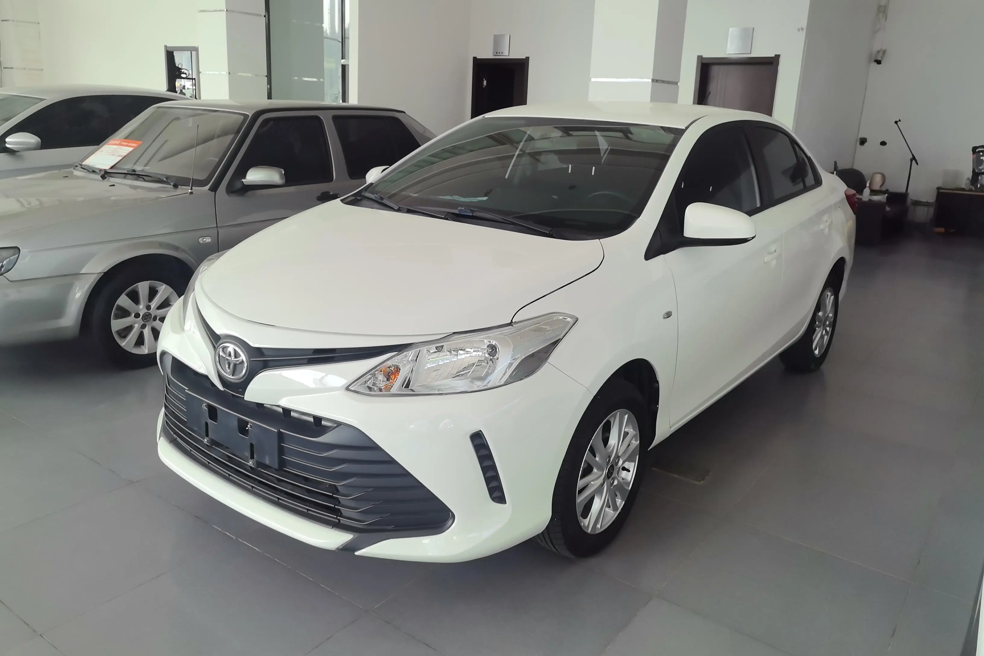 Toyota Vios  из Китая