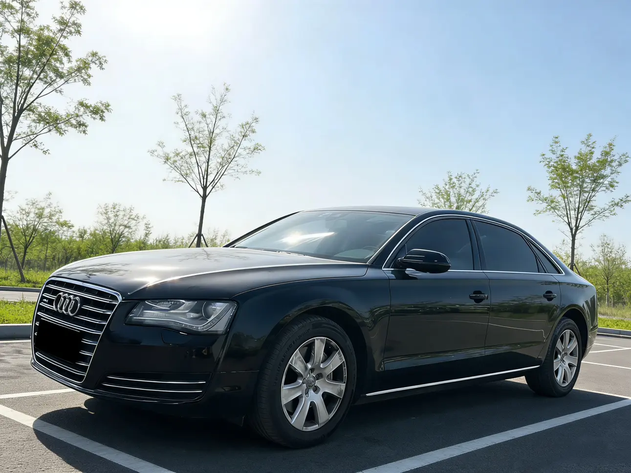 Audi A8  из Китая