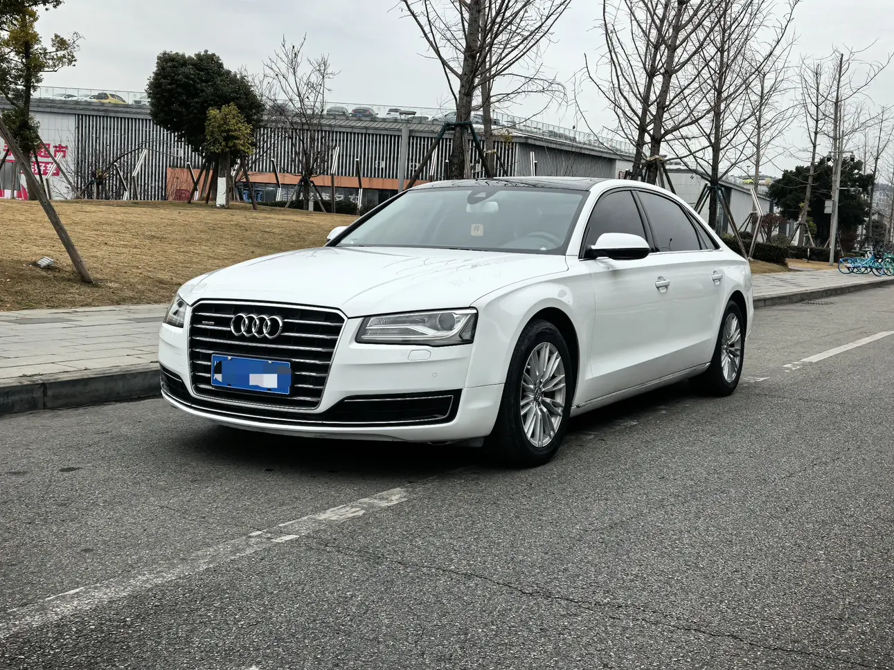 Audi A8