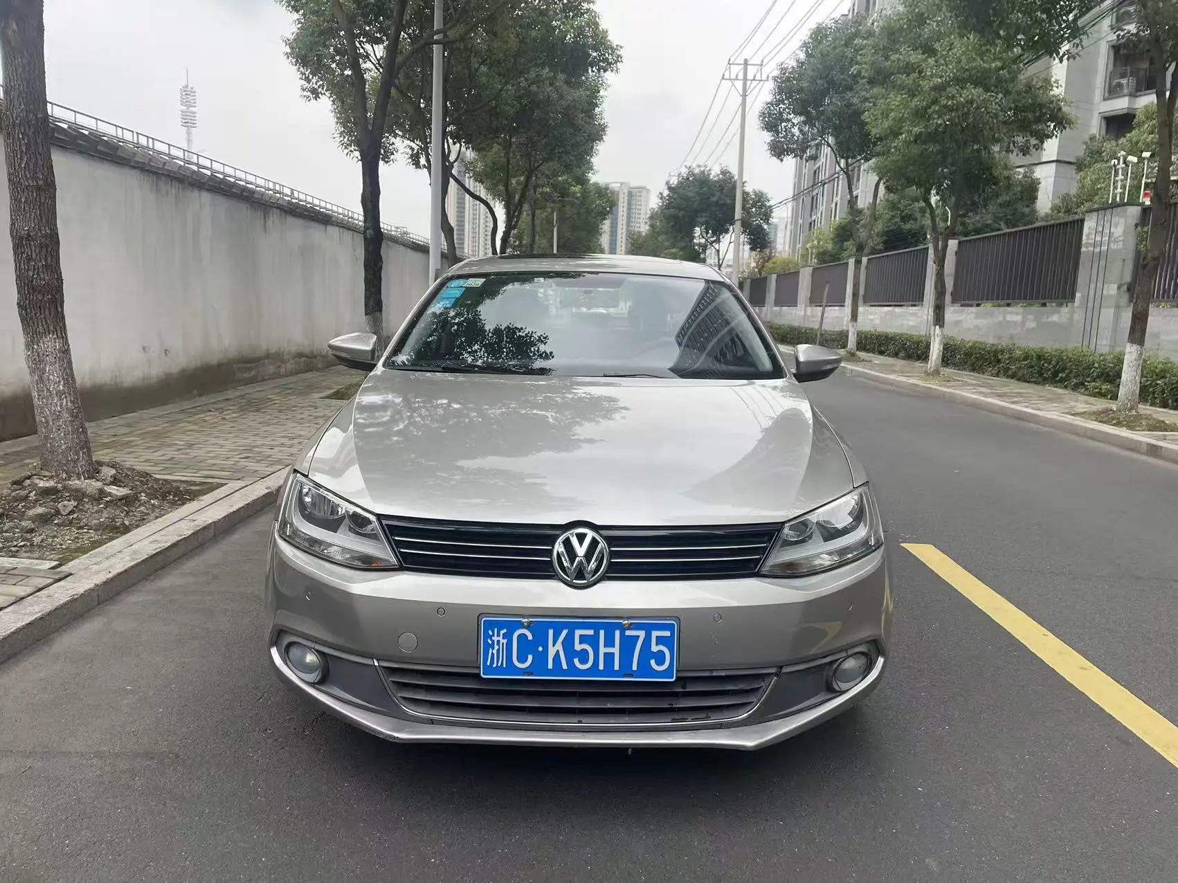 Volkswagen Sagitar  из Китая