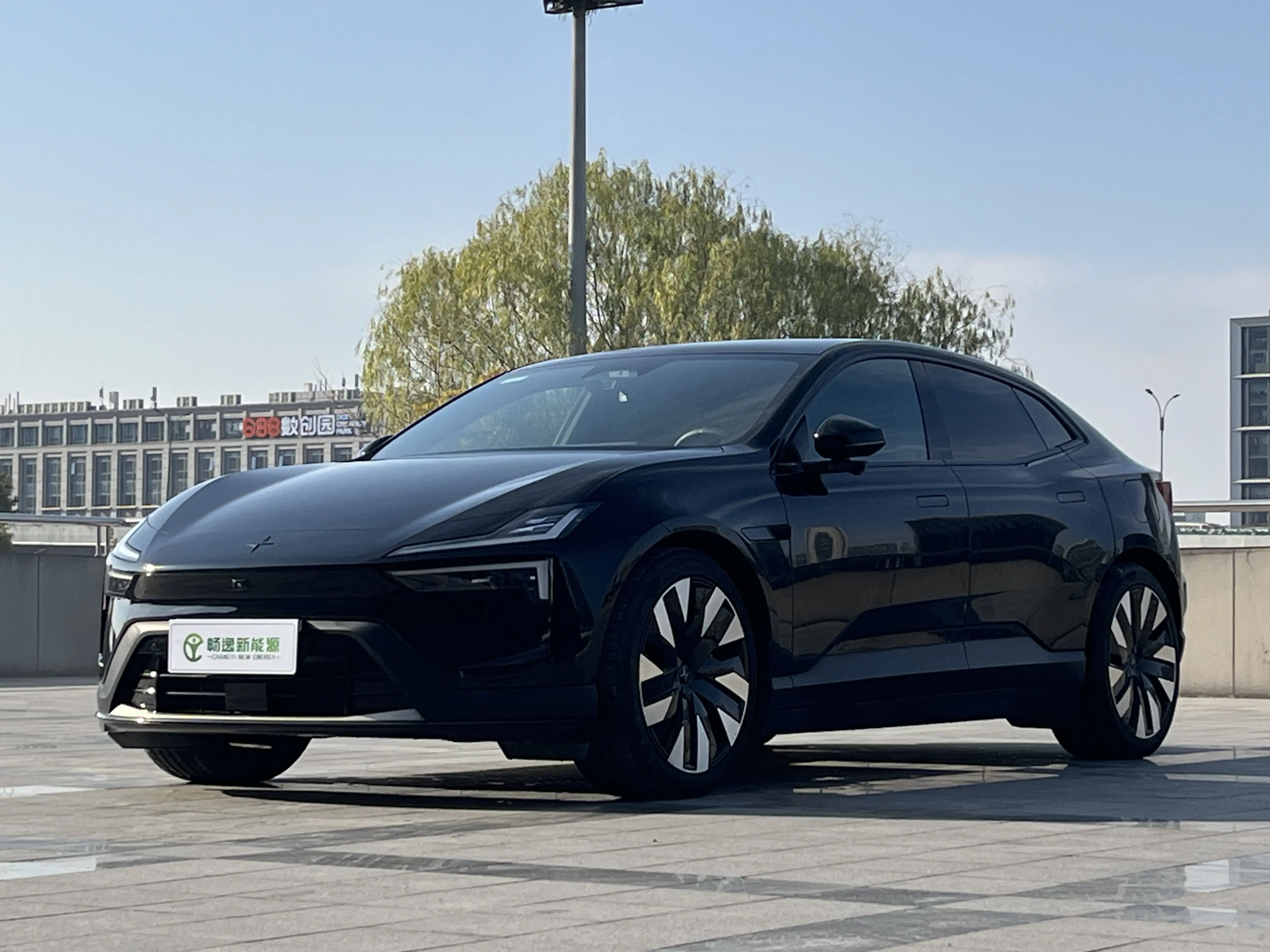 Polestar 4  из Китая