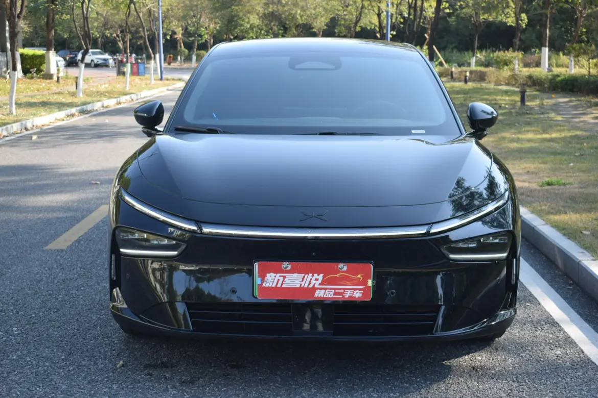 Xpeng P7+  из Китая