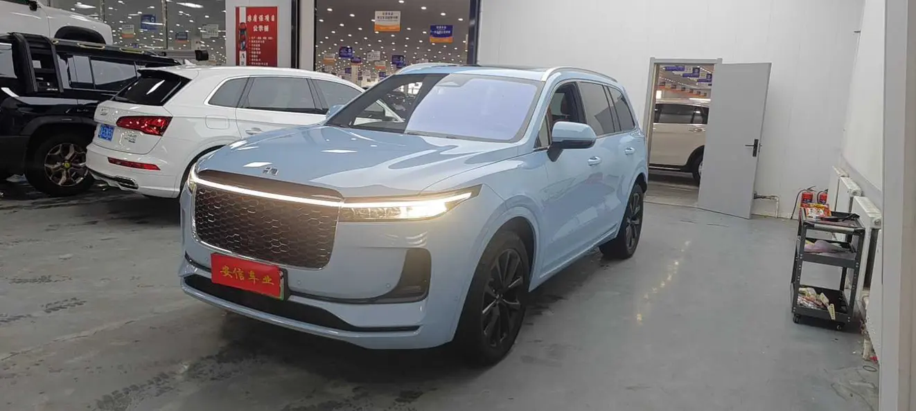 Li ONE (Ideal ONE)  из Китая