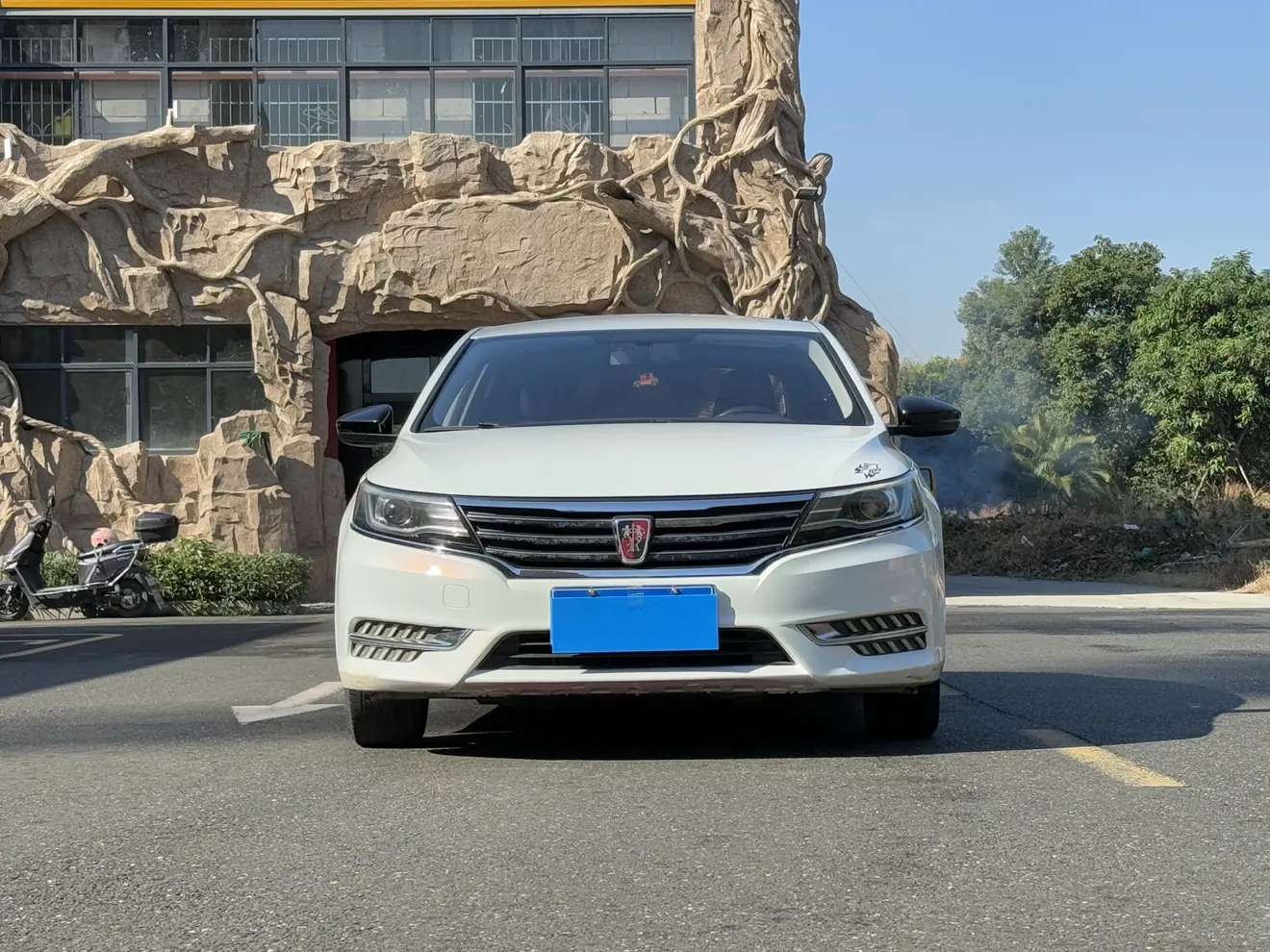 Roewe i6 Classic  из Китая
