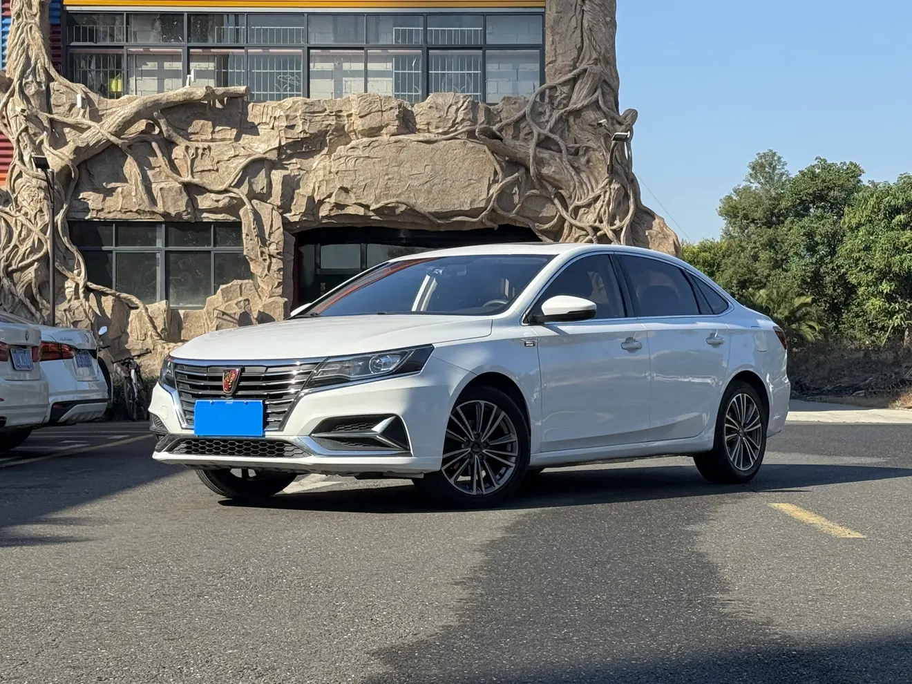 Roewe i6 Classic  из Китая