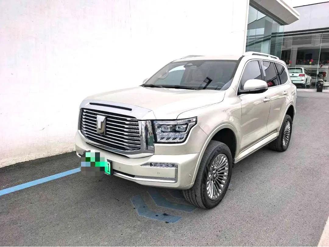 Tank 500 Hi4-T  из Китая