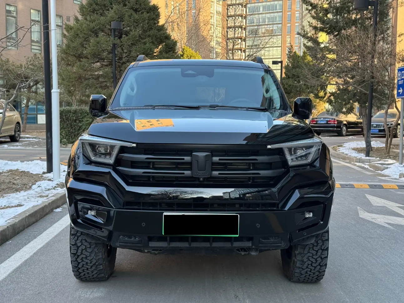 Tank 400 Hi4-T  из Китая