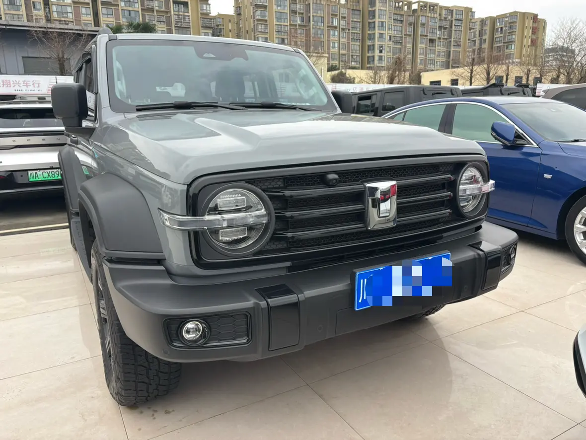 Tank 300  из Китая