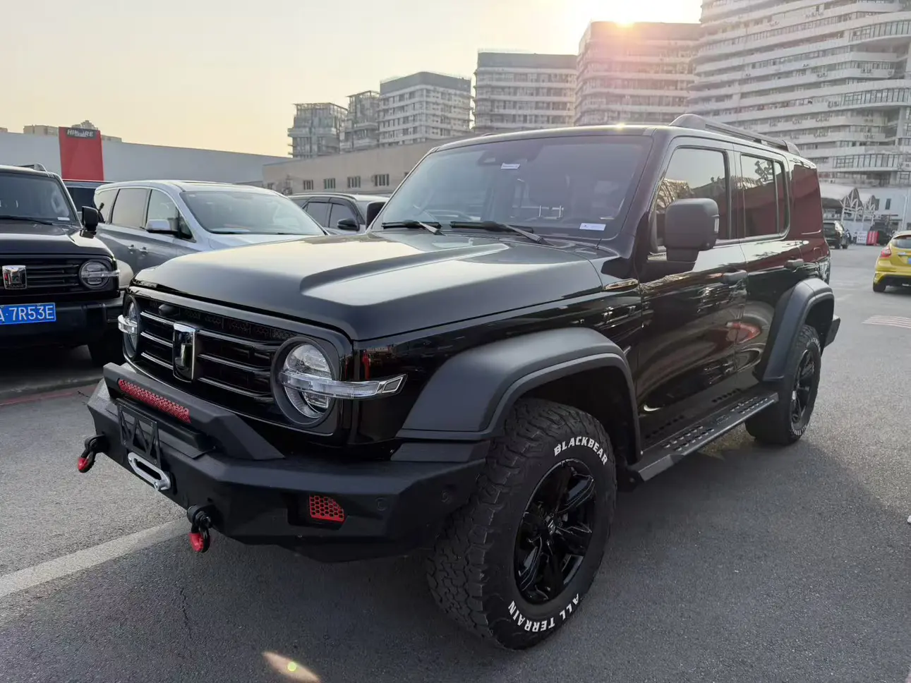 Tank 300  из Китая