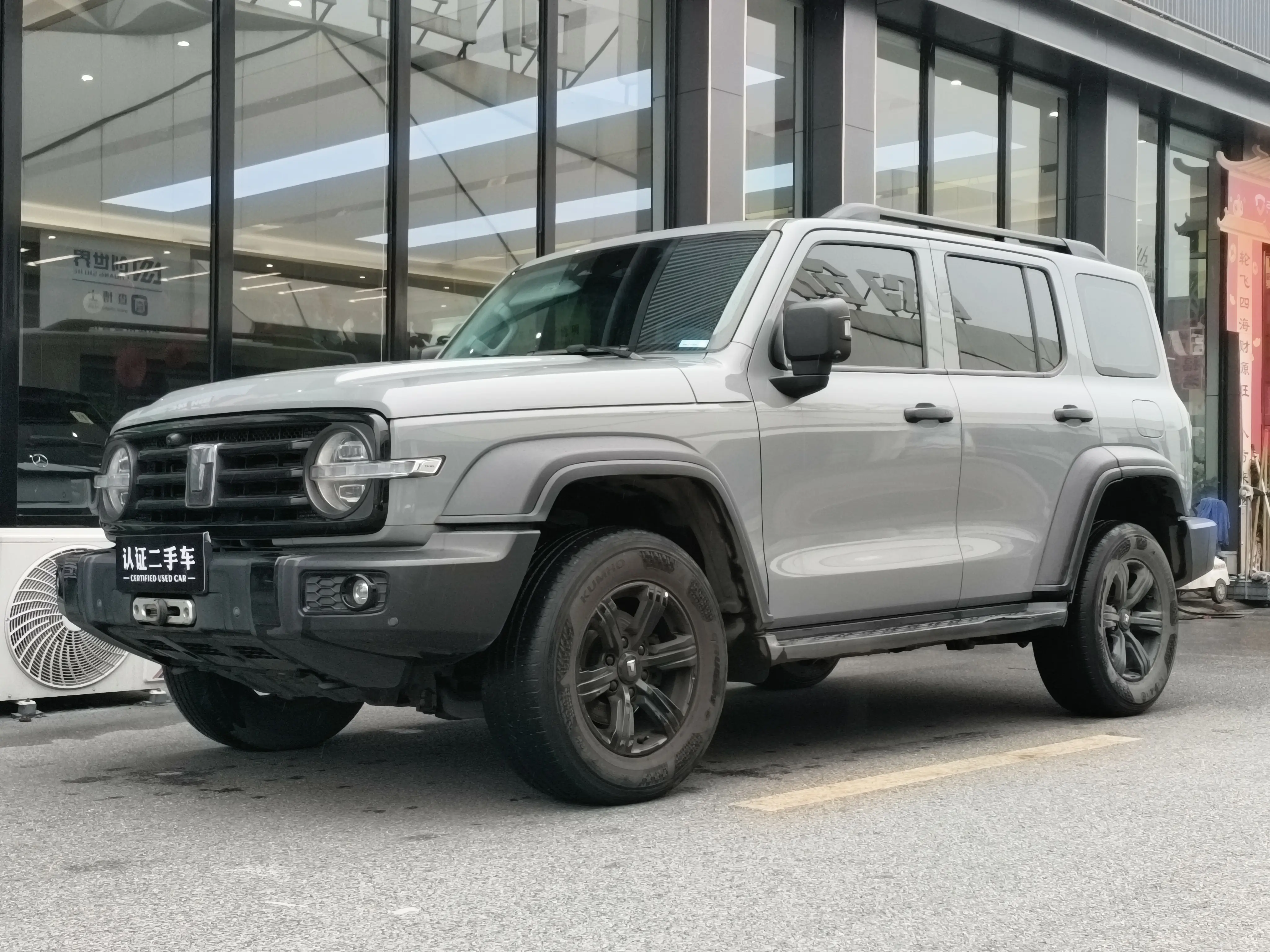 Tank 300  из Китая