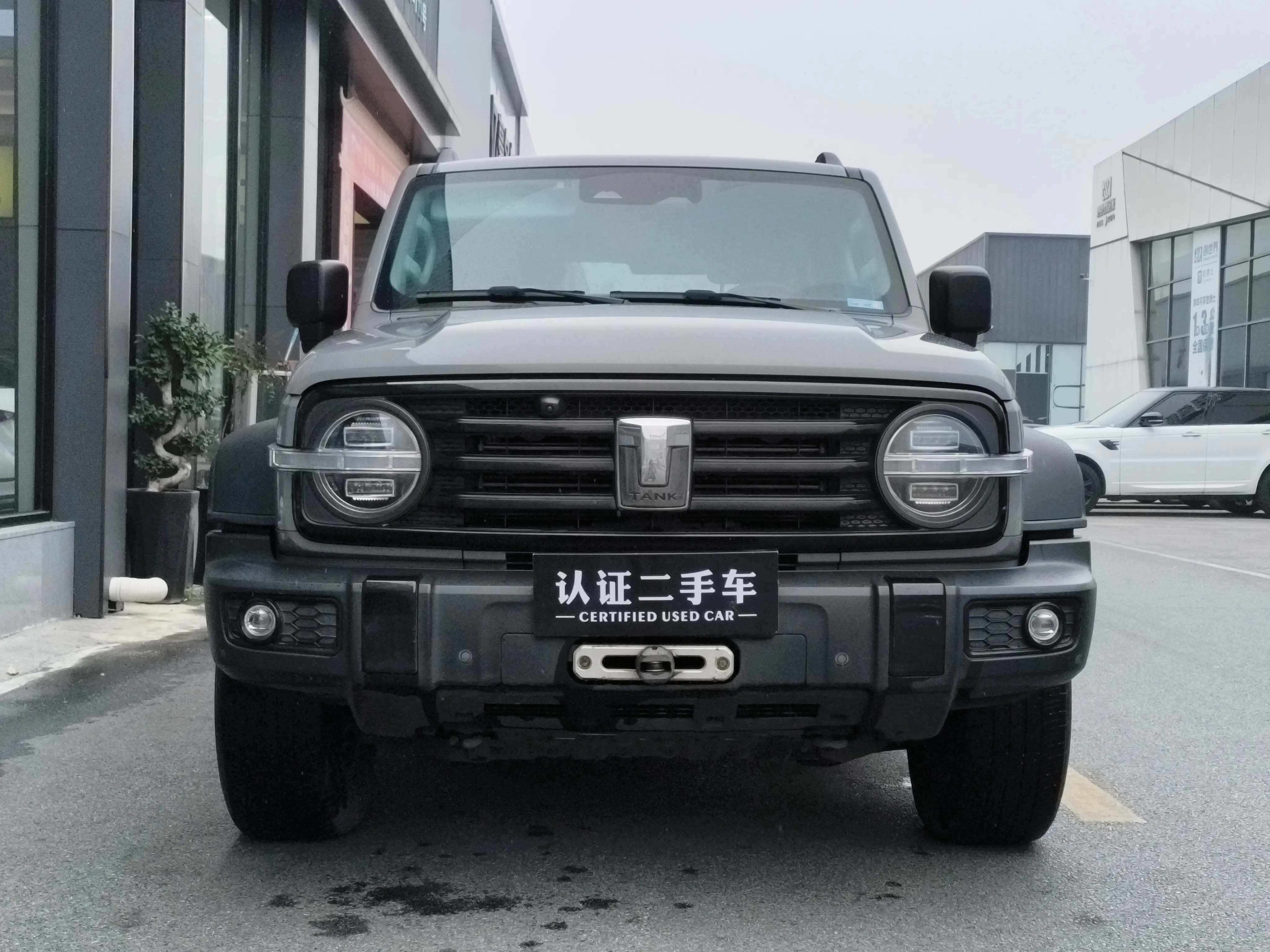 Tank 300  из Китая