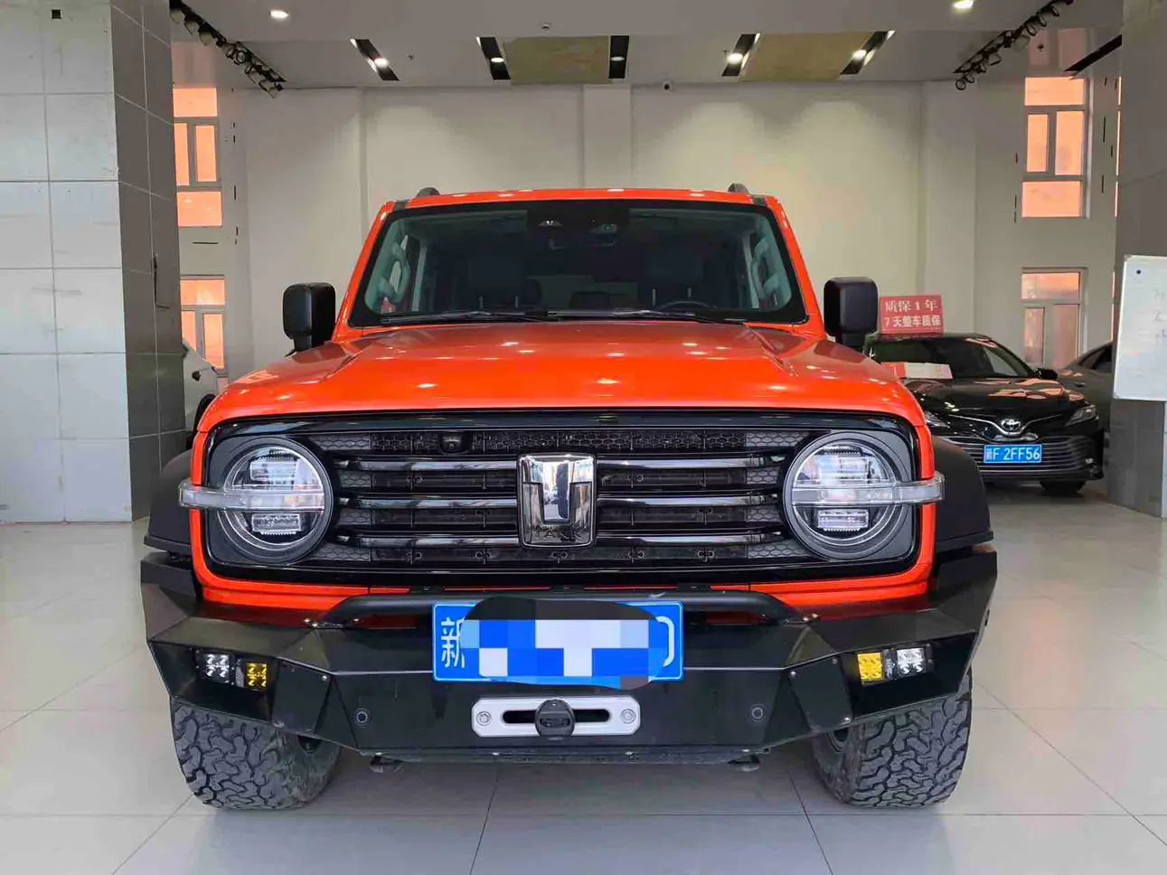 Tank 300  из Китая