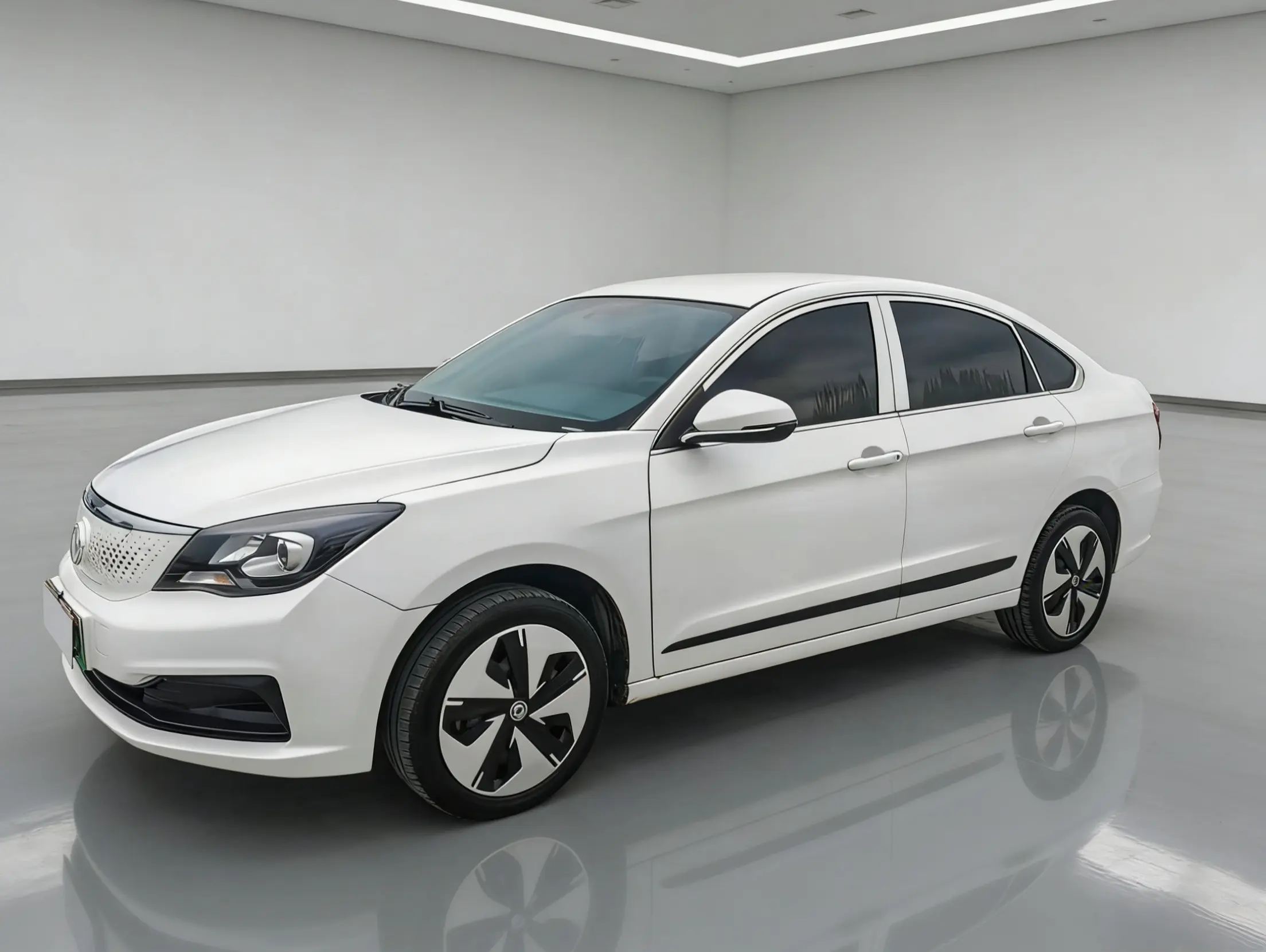 Dongfeng Fengshen E70  из Китая