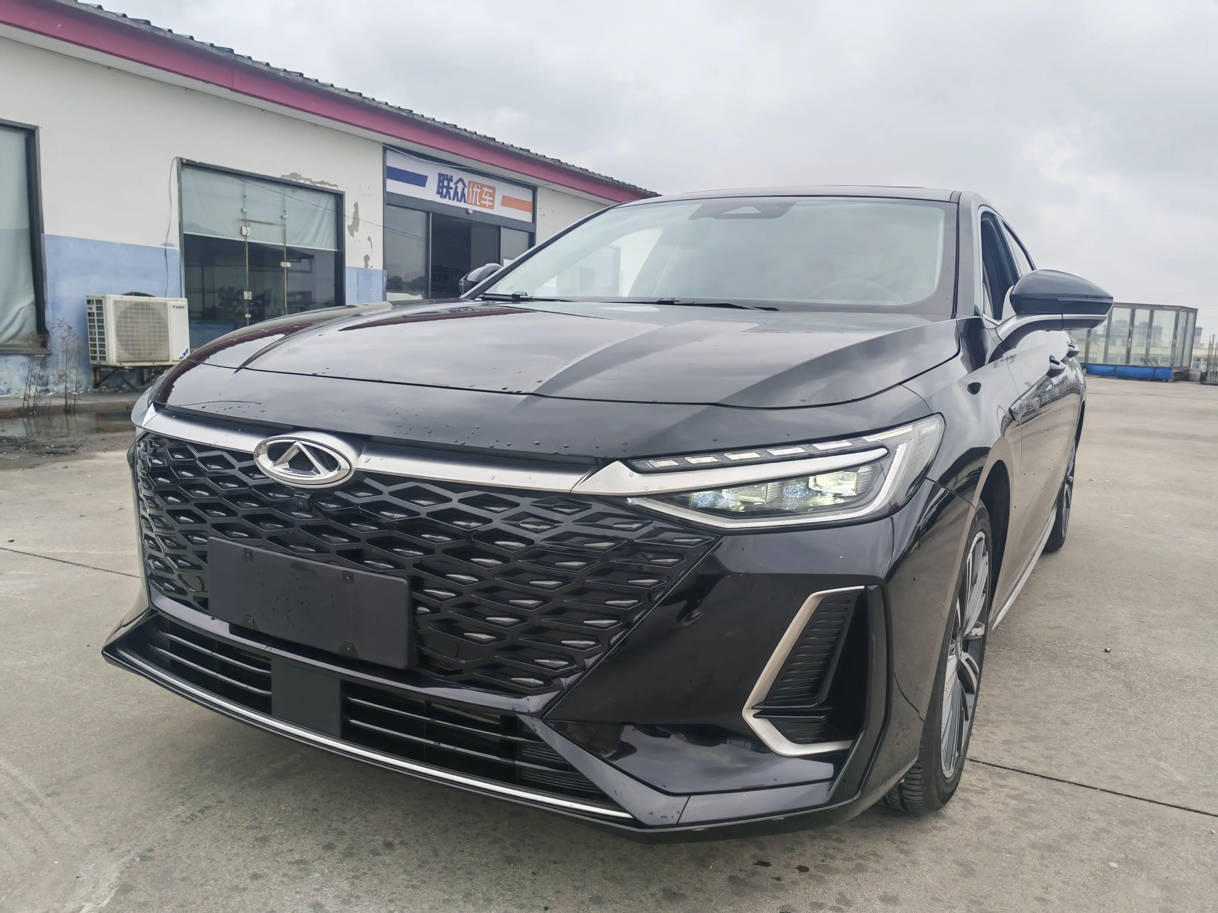 Chery Arrizo 8  из Китая