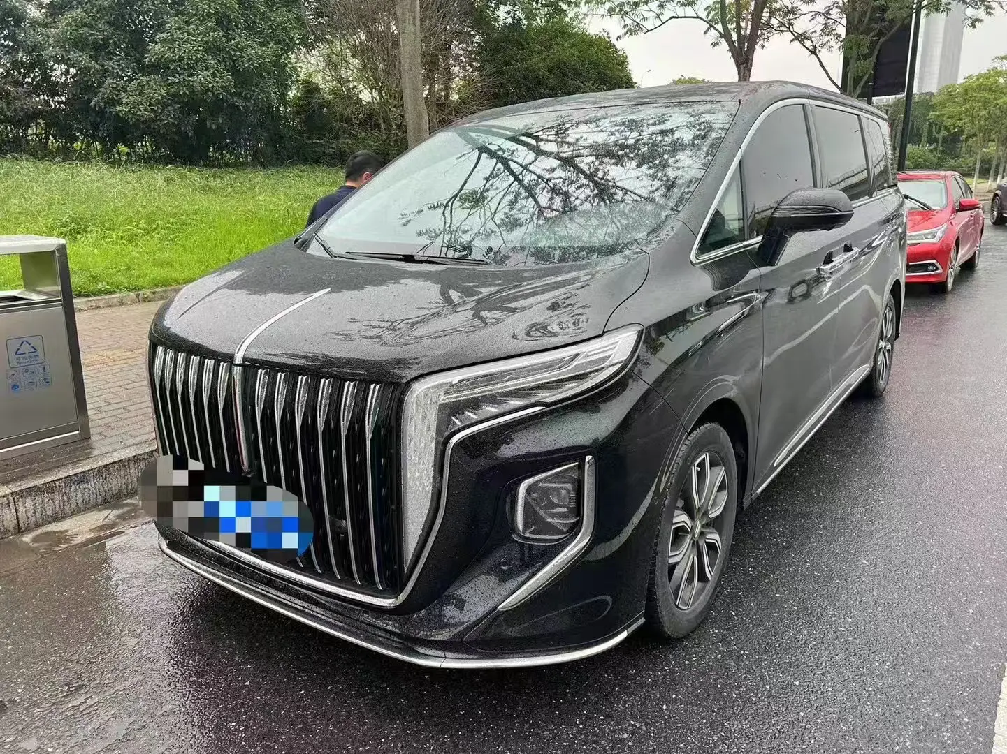Hongqi HQ9  из Китая