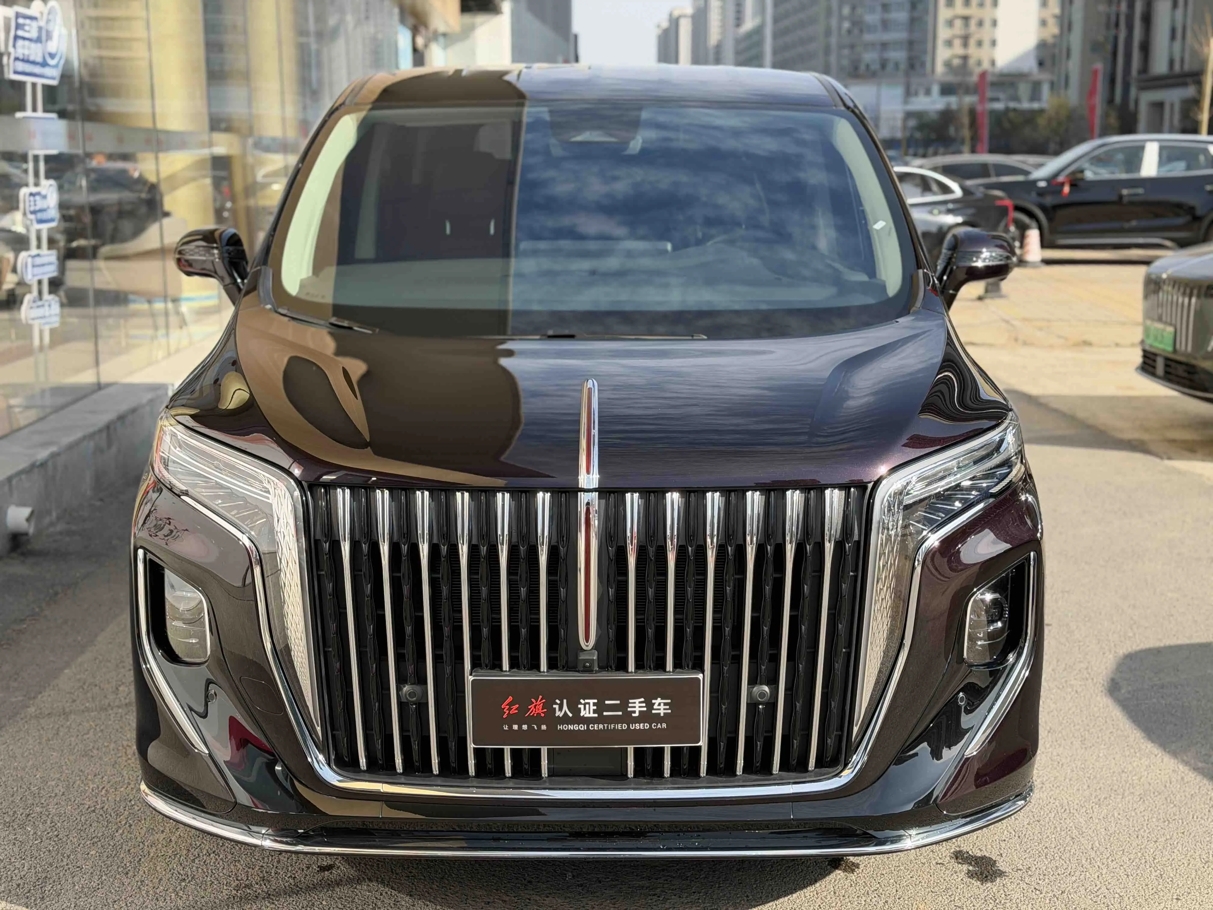 Hongqi HQ9  из Китая