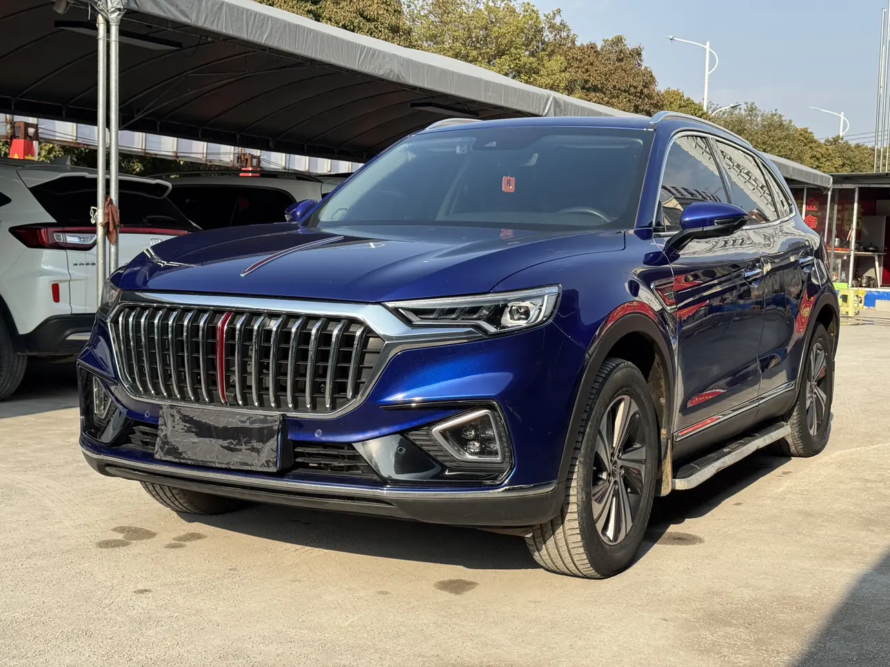 Hongqi HS5  из Китая