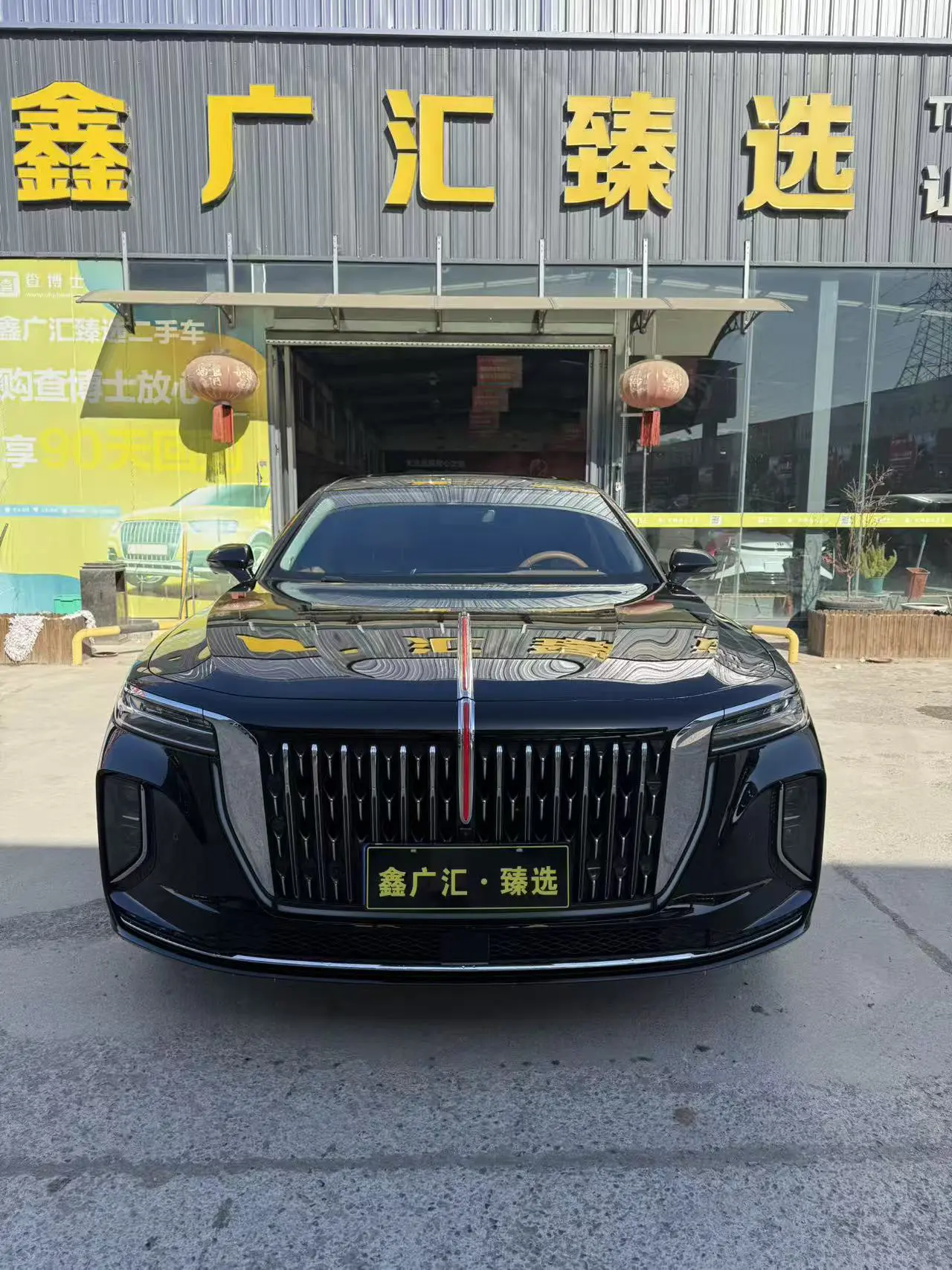 Hongqi H9  из Китая