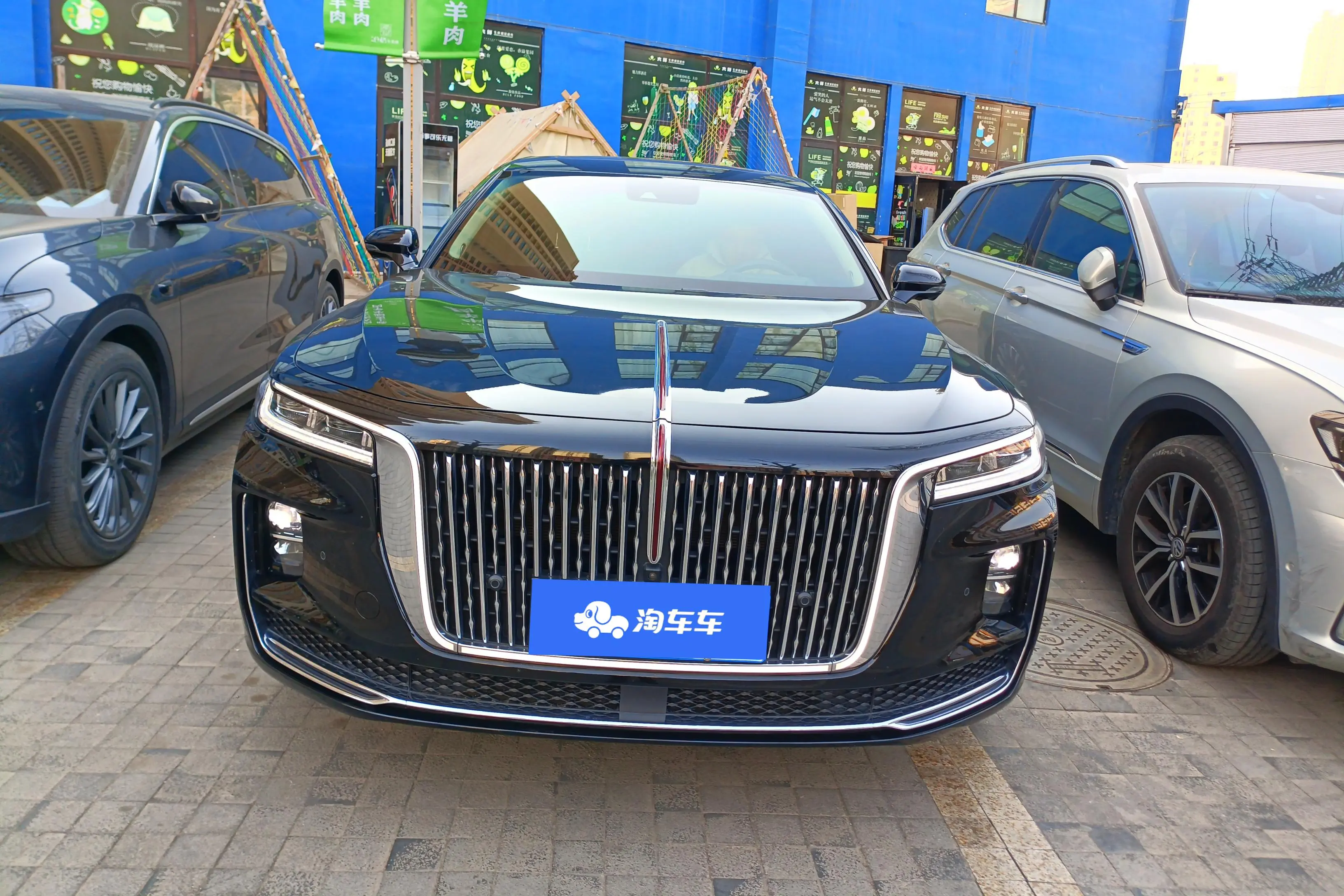 Hongqi H9  из Китая