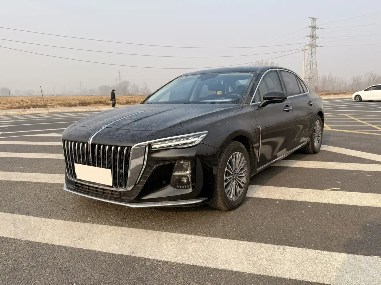 Hongqi H5  из Китая