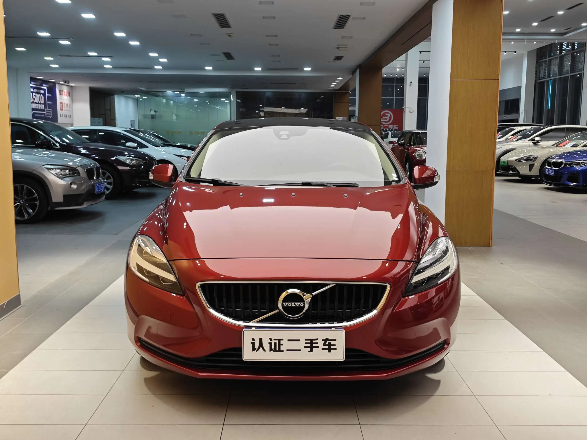 Volvo V40  из Китая
