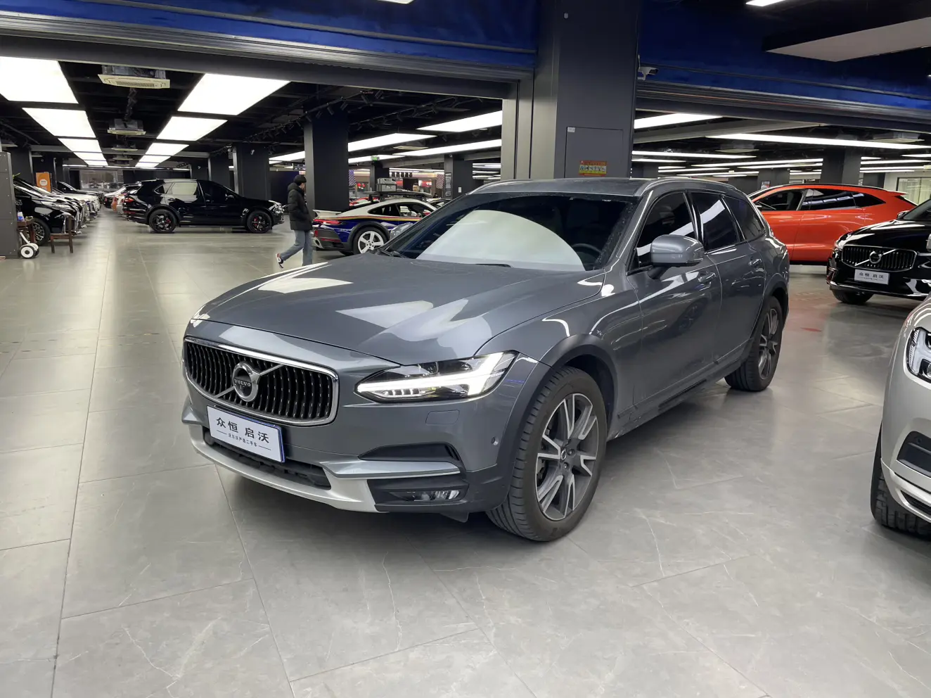 Volvo V90  из Китая