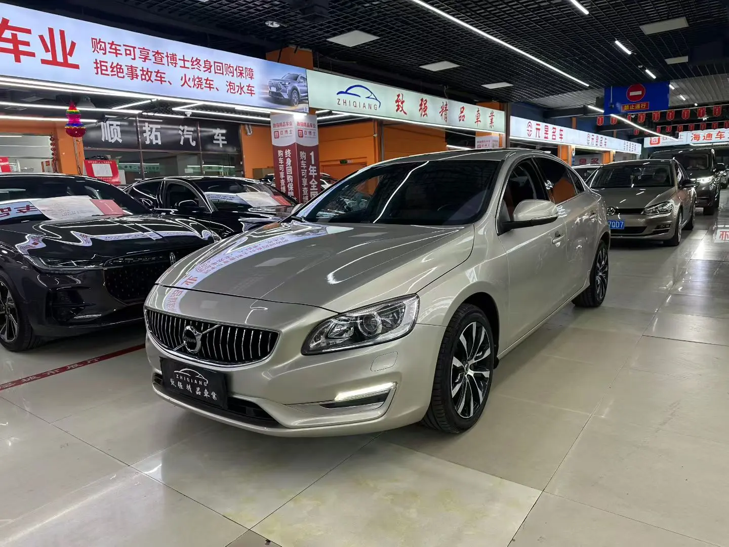 Volvo S60  из Китая