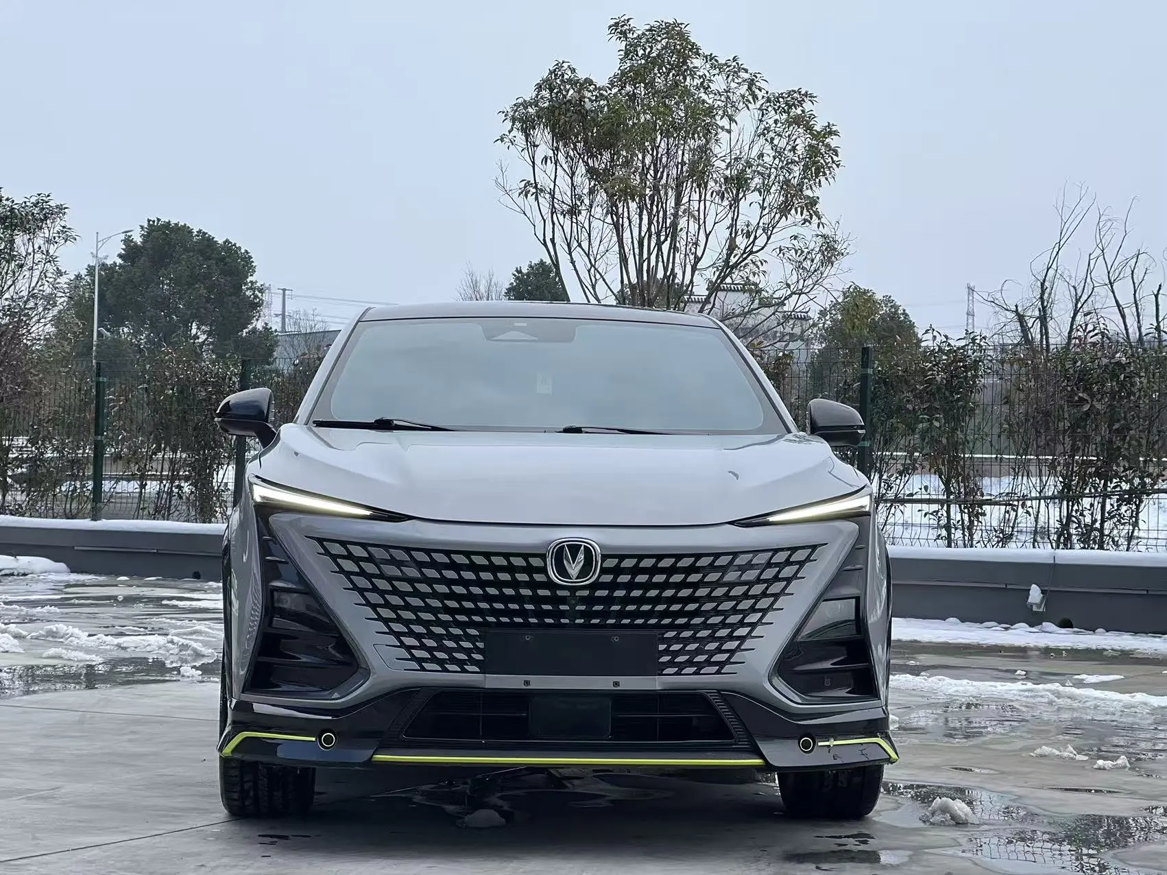 Changan UNI-T  из Китая