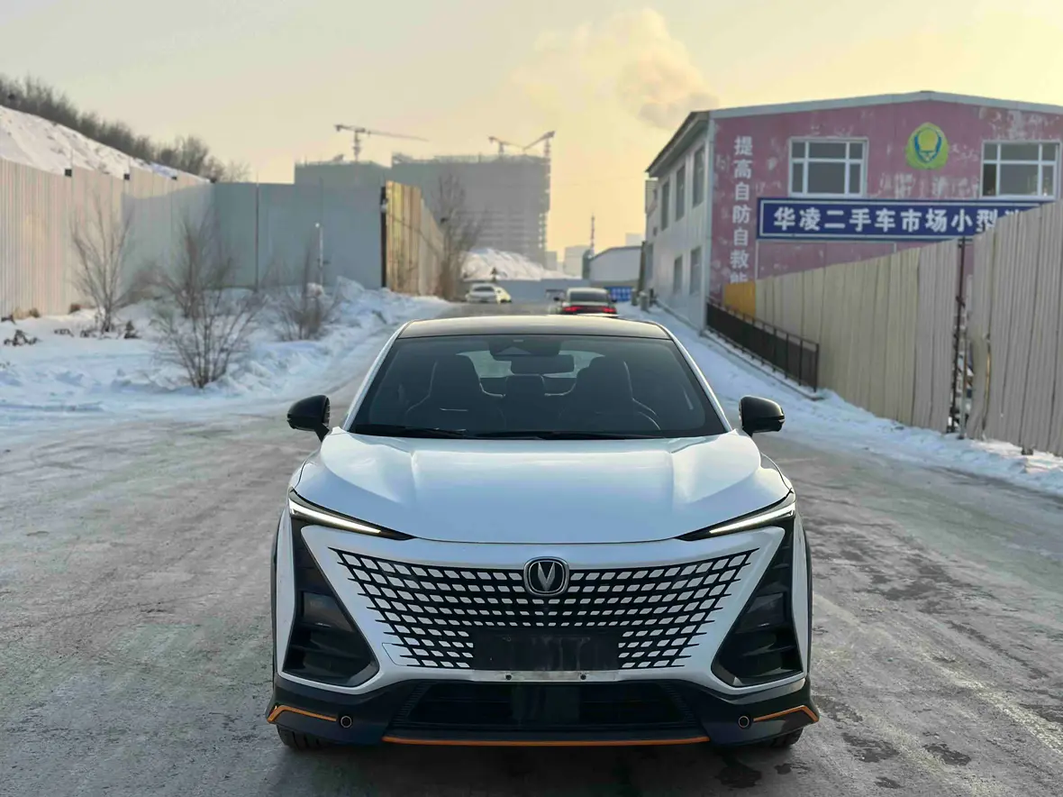 Changan UNI-T  из Китая