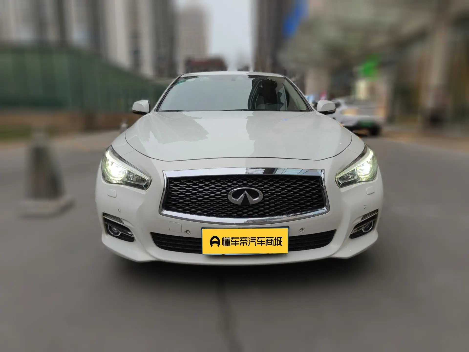 Infiniti Q50  из Китая