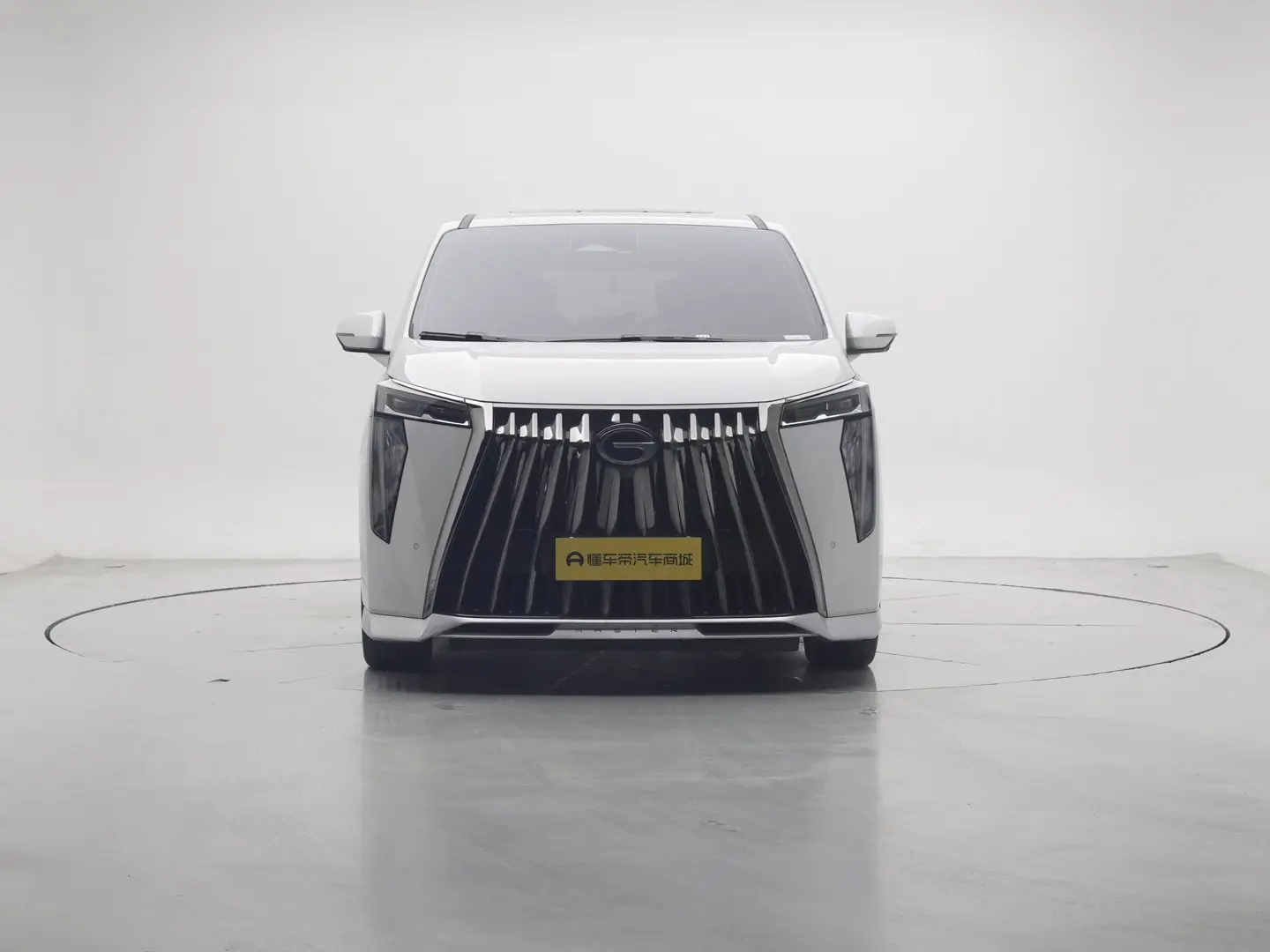 GAC Trumpchi M8  из Китая