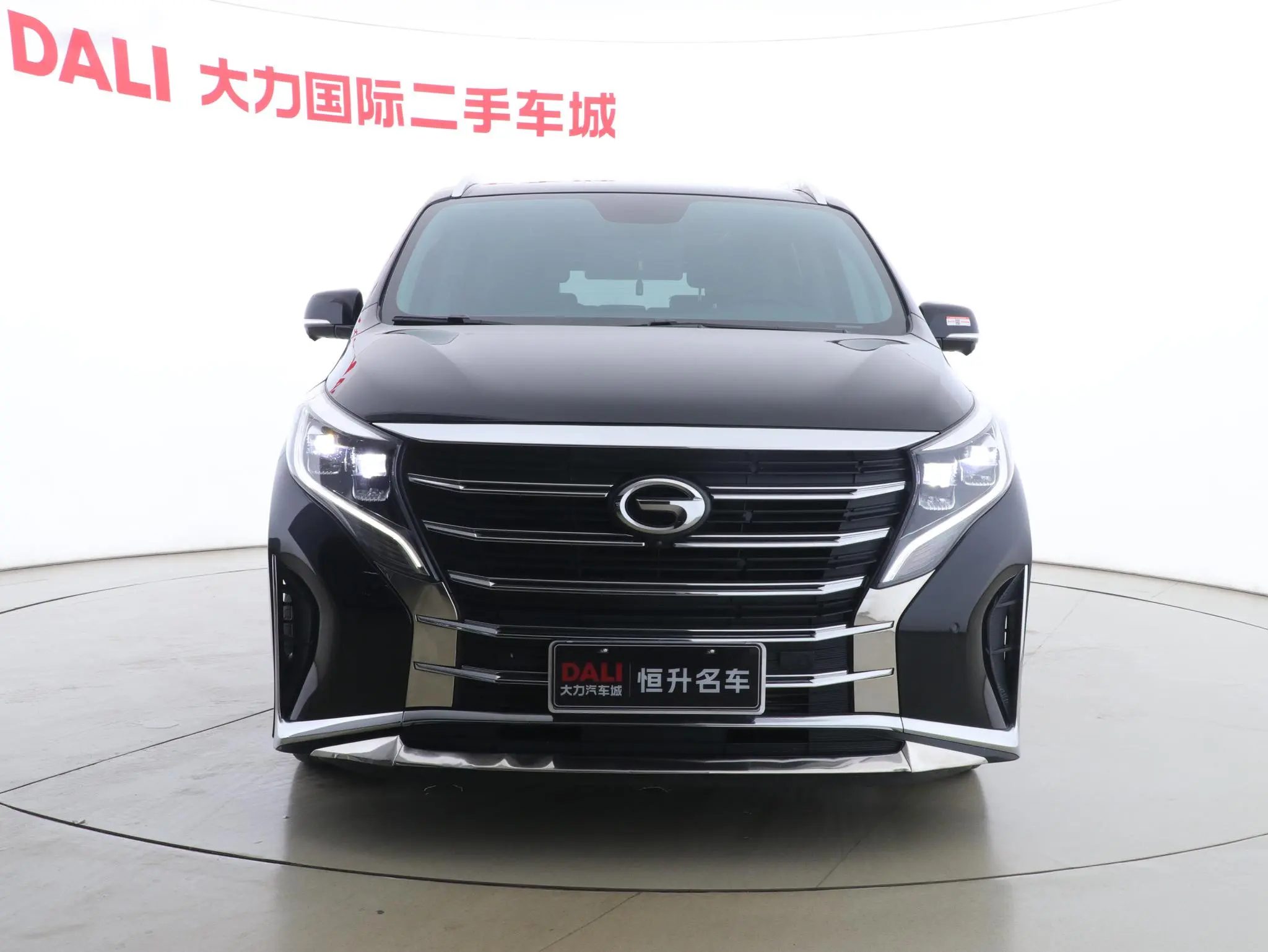 GAC Trumpchi M8  из Китая