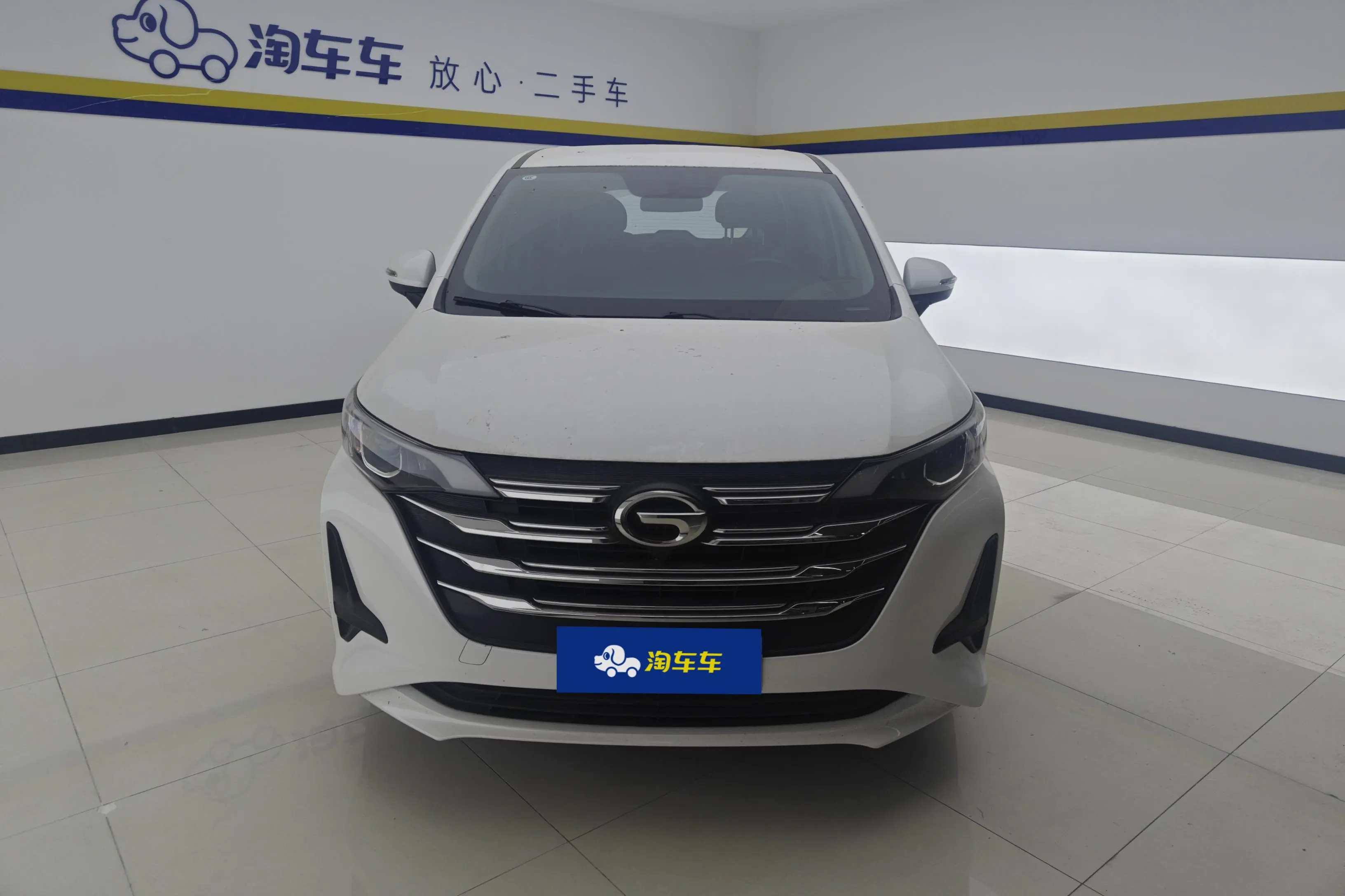 GAC Trumpchi M6  из Китая