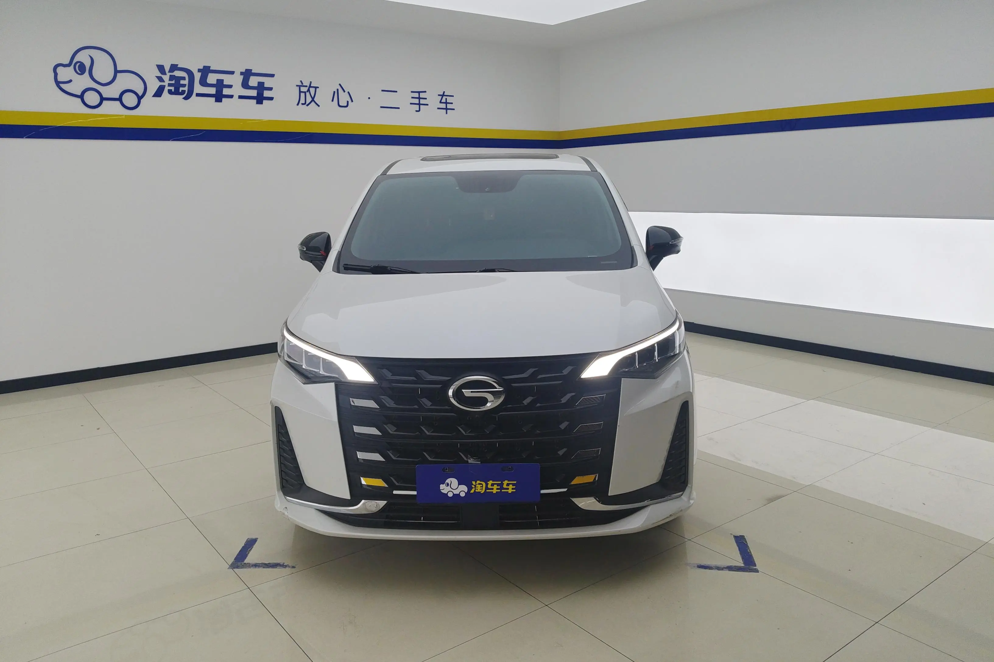 GAC Trumpchi M6  из Китая