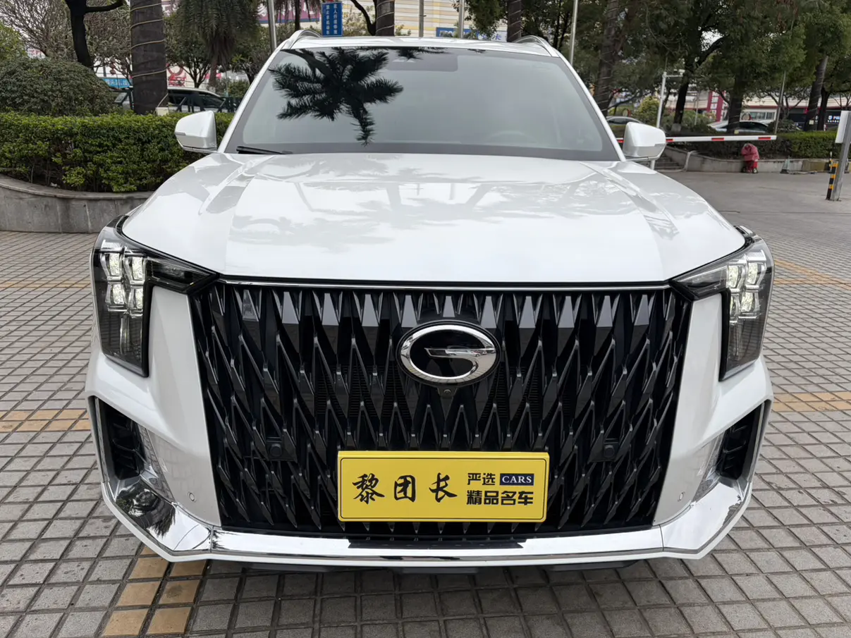 GAC Trumpchi GS8  из Китая