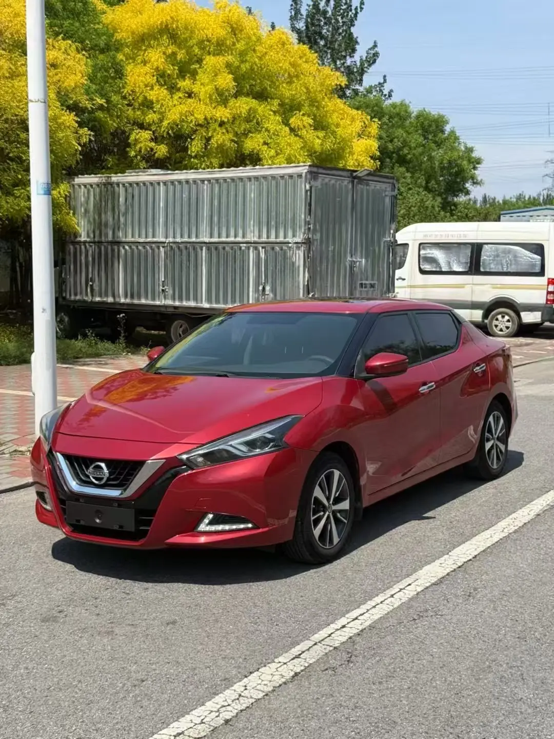 Nissan Bluebird  из Китая