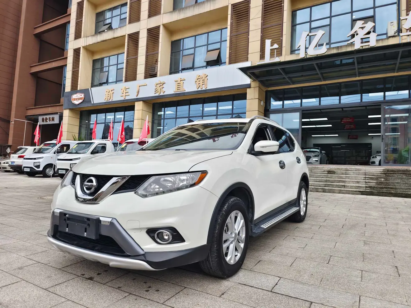 Nissan X-Trail (Qijun)  из Китая