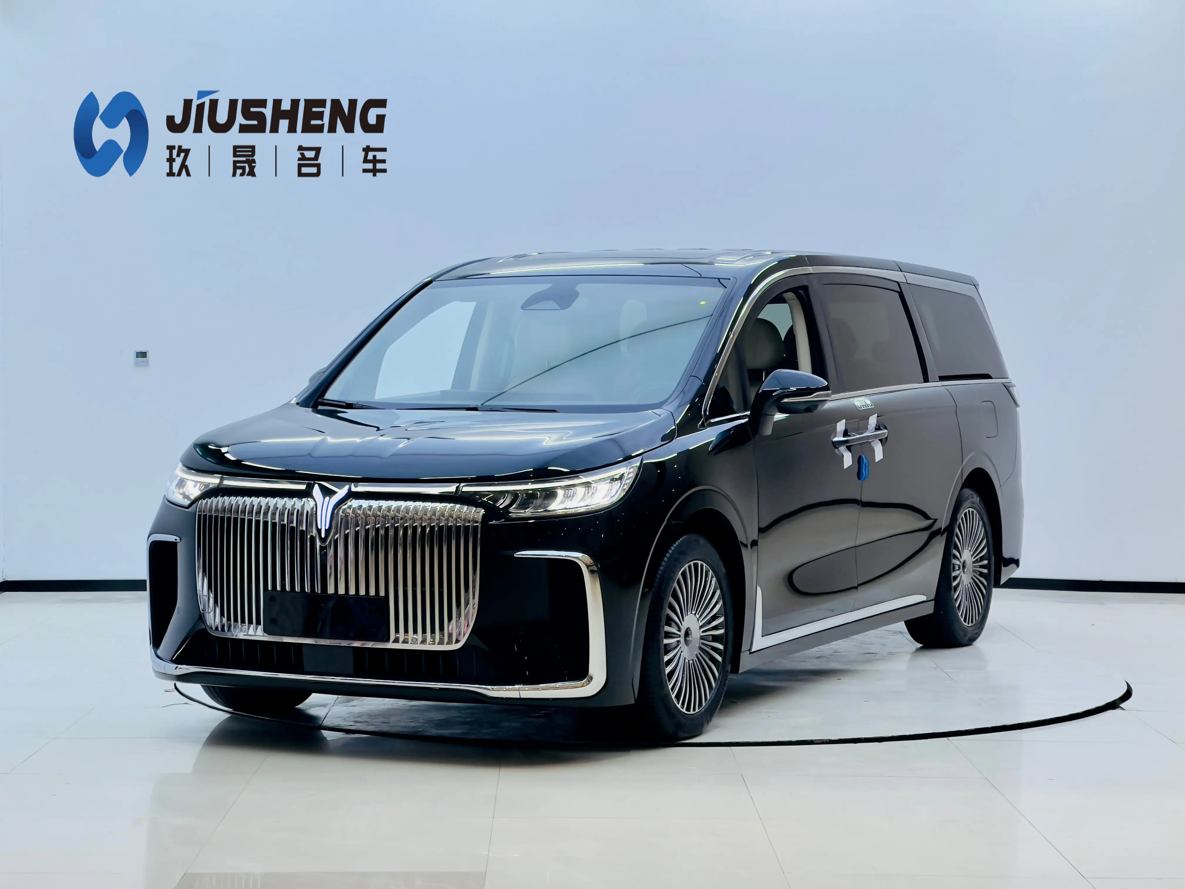 Voyah Lantu Dreamer PHEV  из Китая