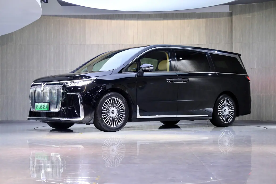 Voyah Lantu Dreamer PHEV  из Китая