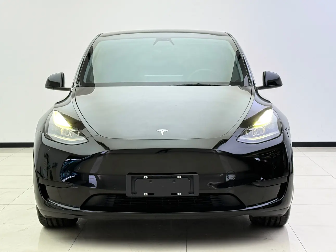 Tesla Model Y  из Китая