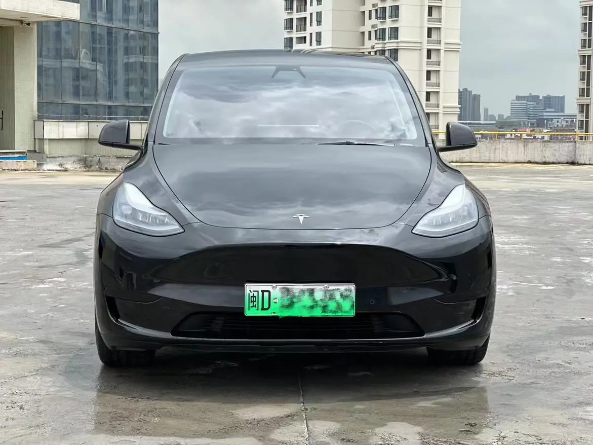 Tesla Model Y  из Китая