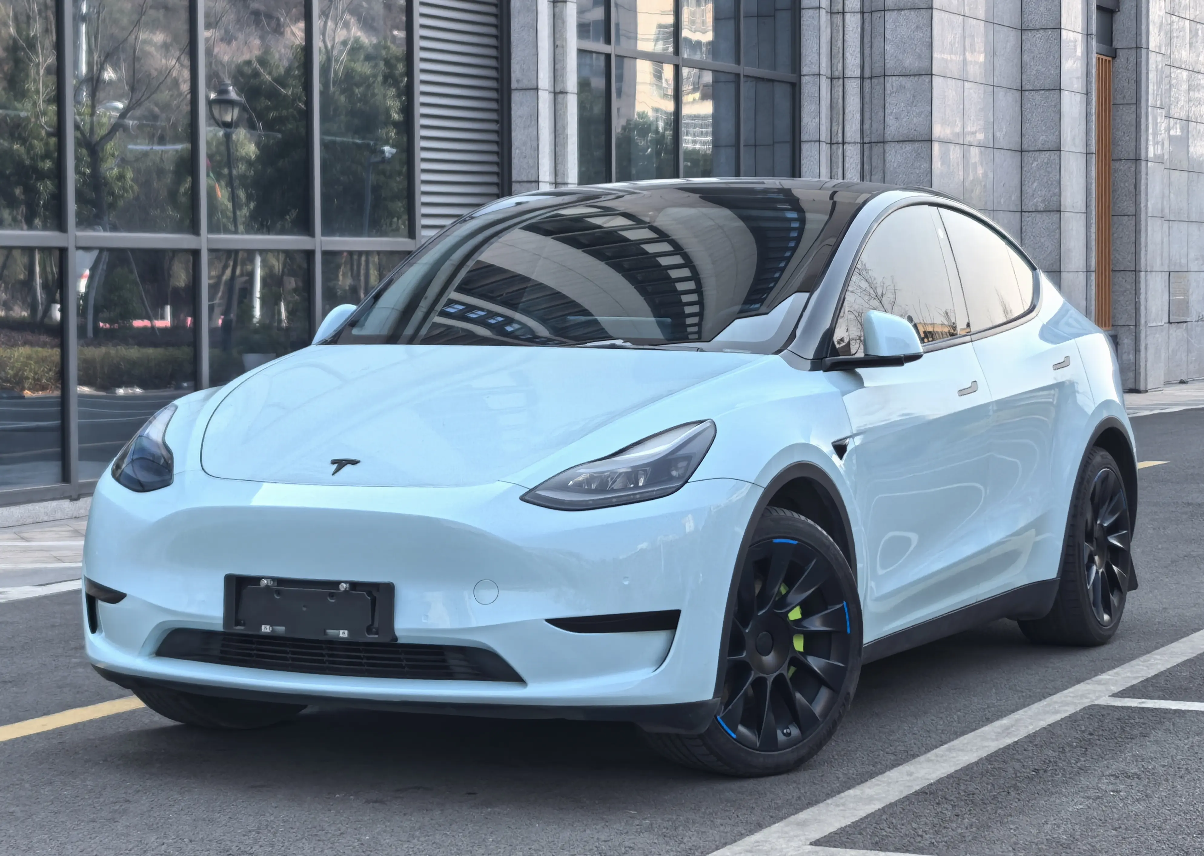 Tesla Model Y  из Китая