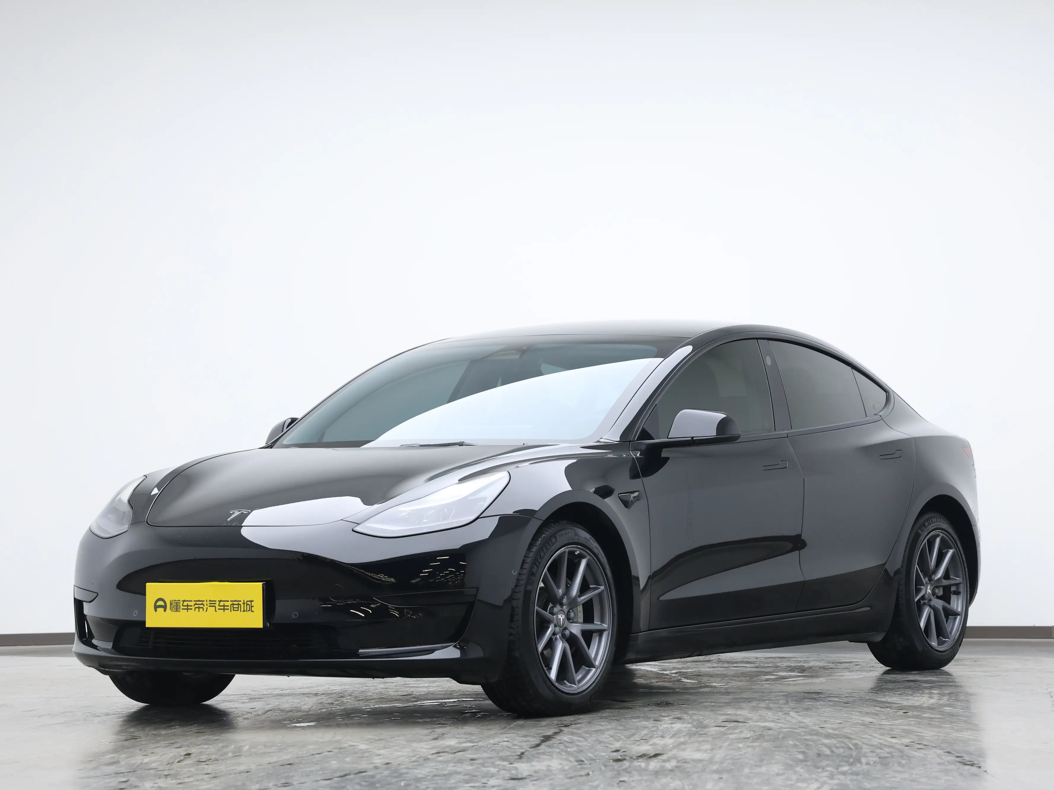 Tesla Model 3  из Китая