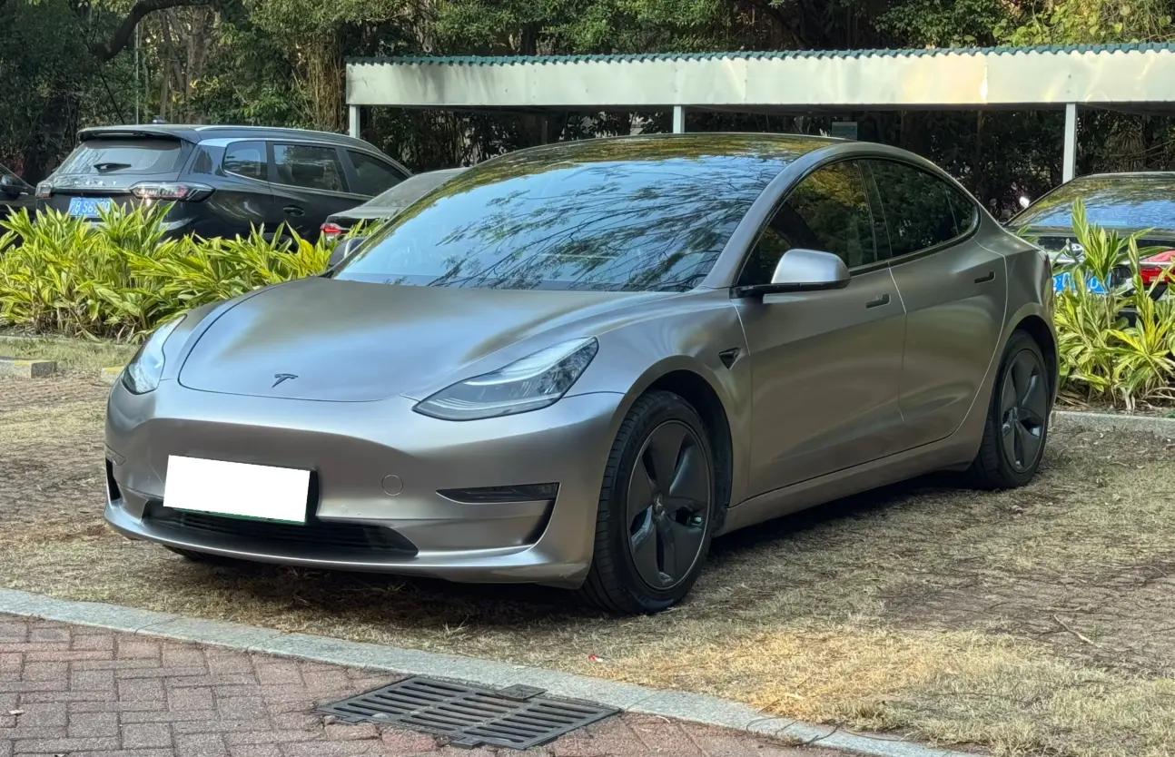 Tesla Model 3  из Китая