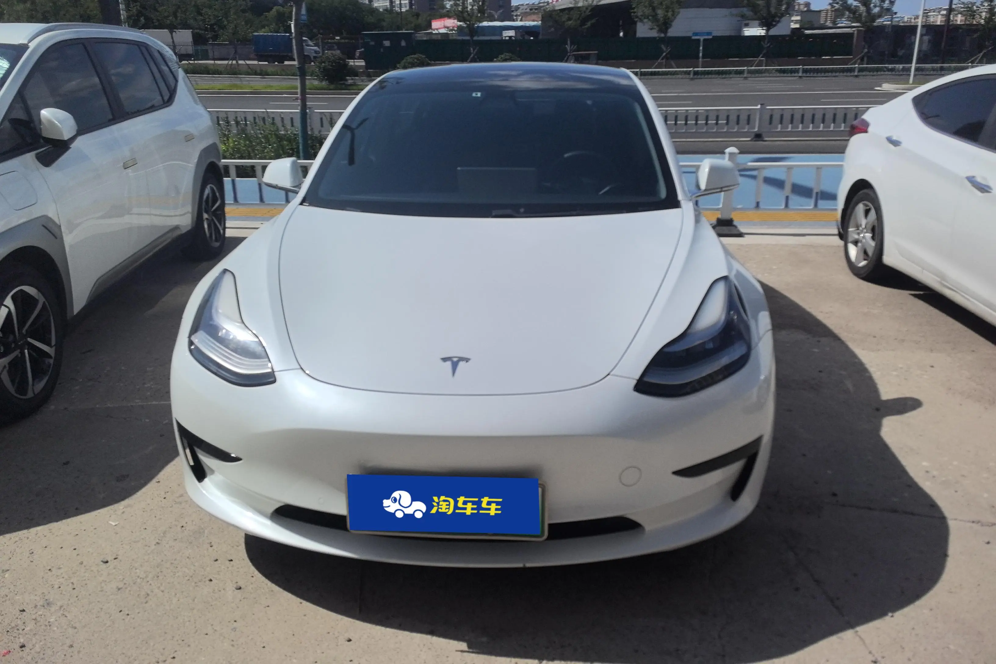 Tesla Model 3  из Китая
