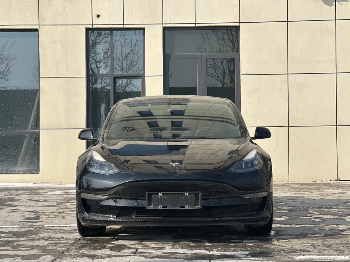 Tesla Model 3  из Китая