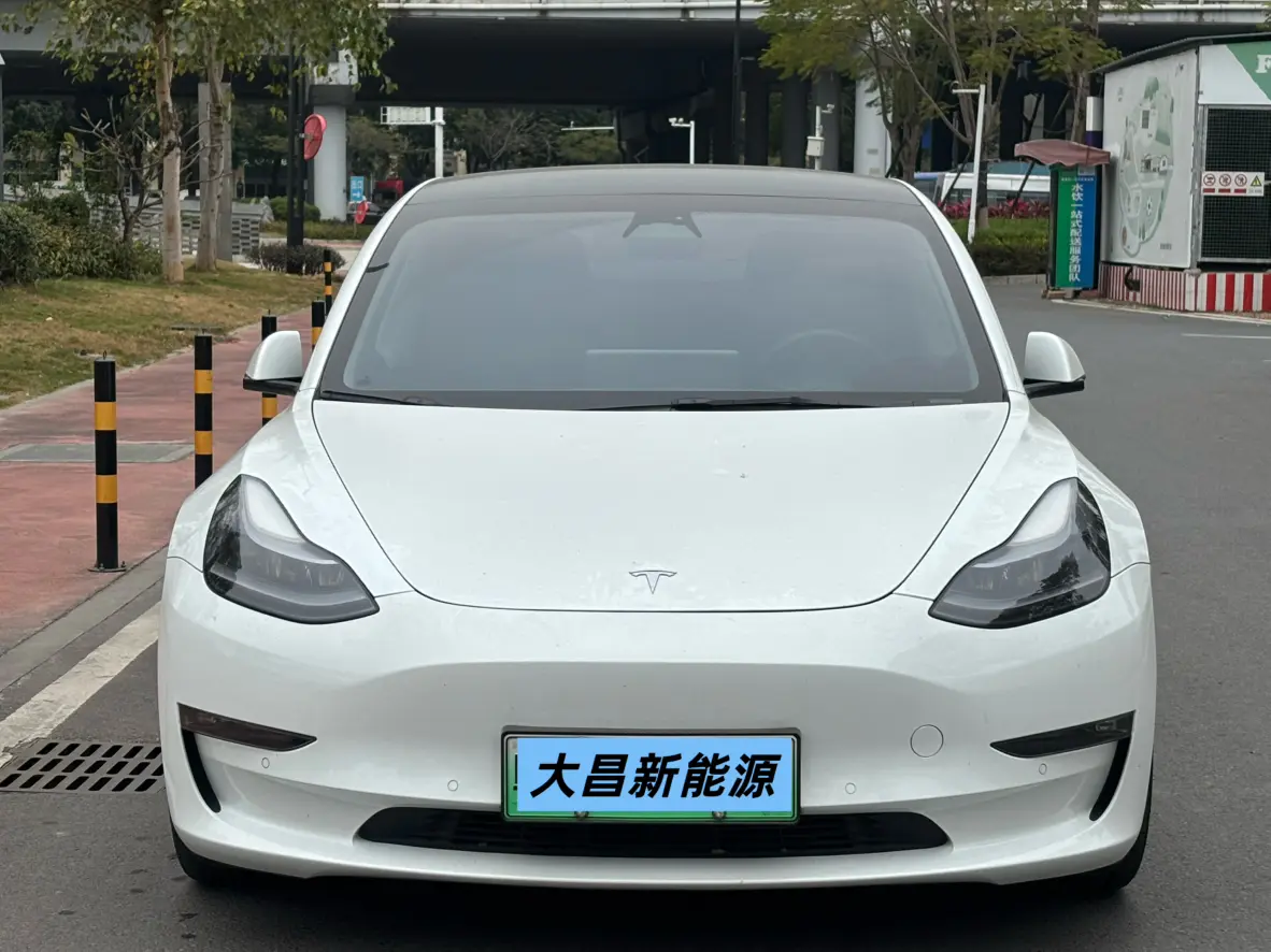 Tesla Model 3  из Китая