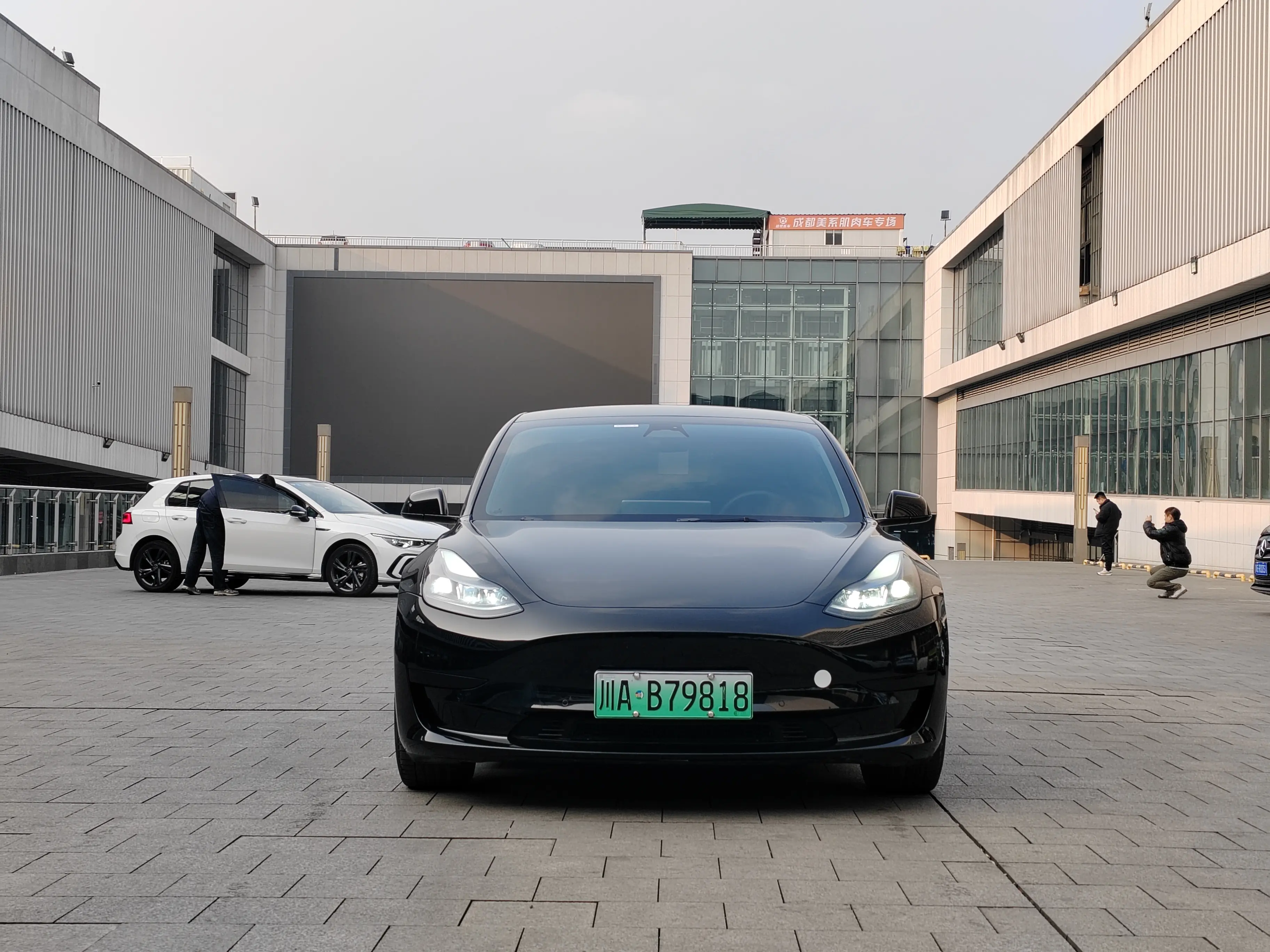 Tesla Model 3  из Китая