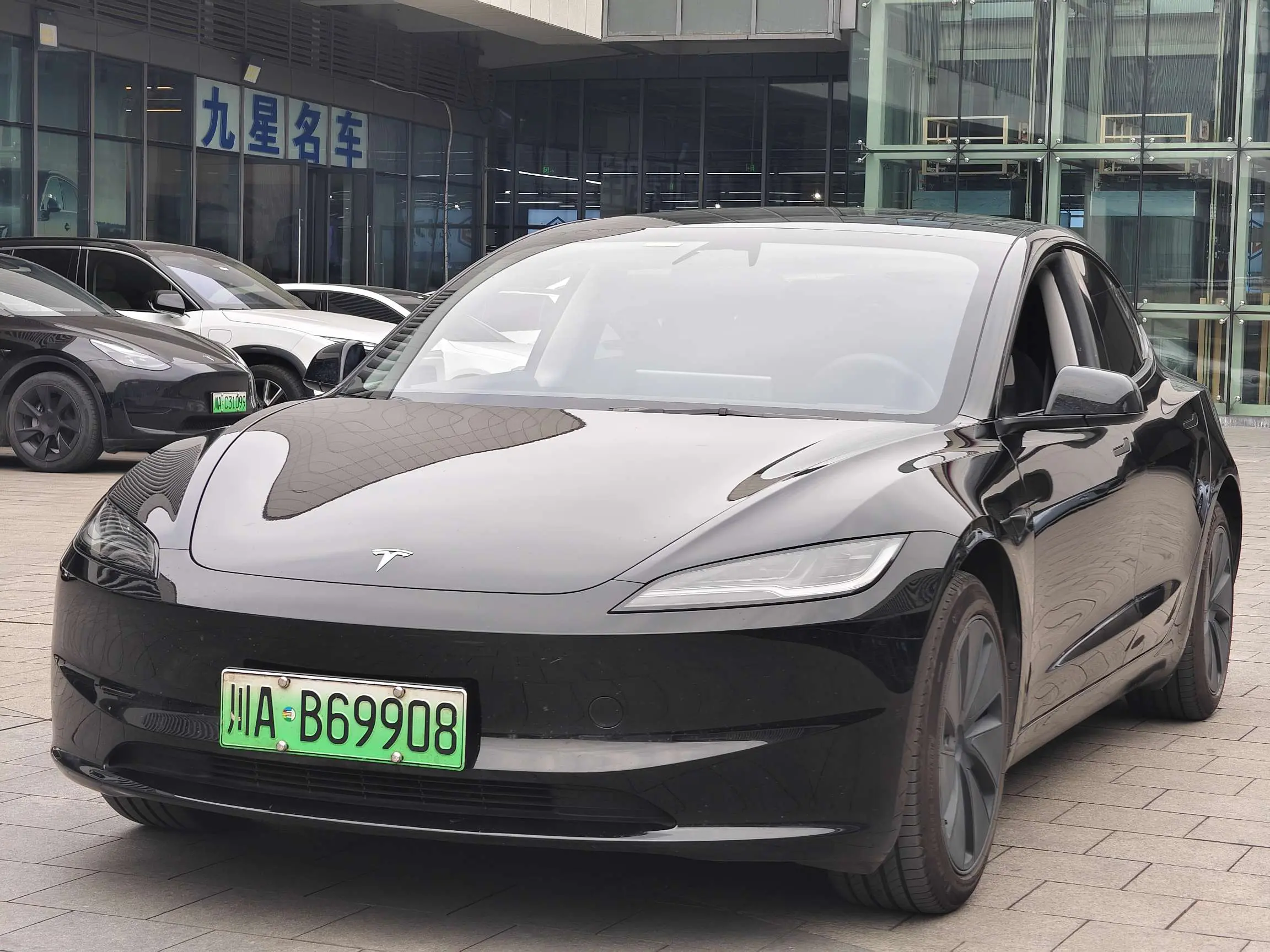 Tesla Model 3  из Китая